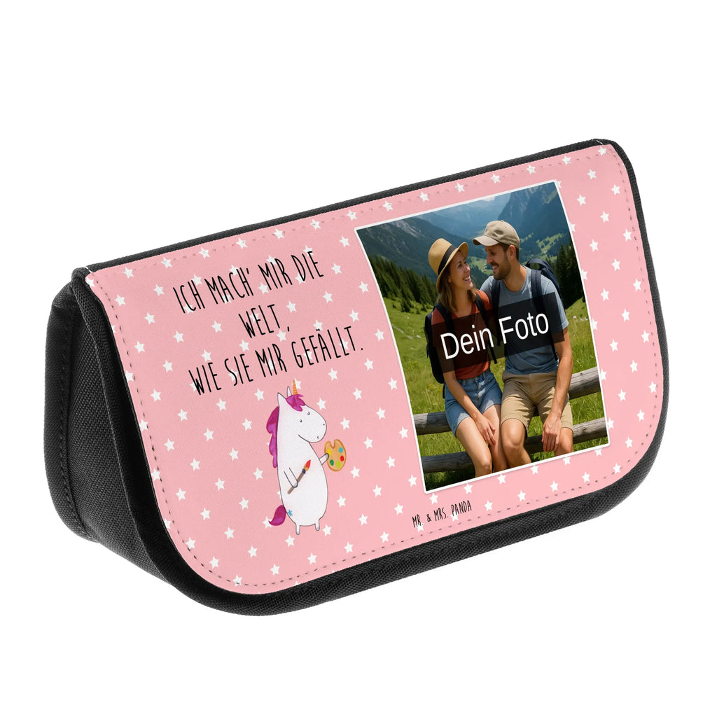 Personalisierte Foto Kosmetiktasche Einhorn Künstler Kosmetiktasche Modern Mit Wunschfoto, Kosmetiktasche Mit Foto Und Namen, Kosmetiktasche Mit Eigenem Bild, Kosmetiktasche Aus Stoff Mit Foto, Große Schminktasche Mit Foto, Schminktasche Geschenk Mit Bild, Kosmetiktasche Für Herren Mit Wunschfoto, Schminktasche Mit Haustierfoto, Schminktasche Nachhaltig Mit Foto, Reise-Kosmetiktasche Mit Wunschbild, Make-Up Tasche Mit Bild, Beautybag Mit Foto, Schminktäschchen Mit Wunschfoto, Schminktasche Für Mädchen Mit Foto, Kleine Kosmetiktasche Mit Foto, Kosmetiktasche Selbst Gestalten Mit Foto, Schminktasche Mit Foto, Kosmetiktasche Aus Leder Mit Bild, Schminkbeutel Mit Foto, Vintage Schminktasche Mit Foto, Necessaire Mit Foto, Schminktasche Mit Urlaubsfoto, Kosmetiktasche Mit Foto, Kosmetiktasche Mit Foto Und Wunschtext, Kosmetiktasche Mit Wunschfoto, Schminktasche Bunt Mit Bild, Kosmetiktasche Für Kinder Mit Foto, Personalisierte Make-Up Tasche Mit Bild, Schminktasche Mit Familienfoto, Kosmetiktasche Bedruckt Mit Foto, Kosmetiktasche Für Damen Mit Foto, Kulturbeutel Mit Bild, Schminkbeutel Für Jungen Mit Bild, Personalisierte Kosmetiktasche Mit Foto, Einhorn, Einhörner, Einhorn Deko, Unicorn, Pinsel, Welt, Malen, Maler, Englisch, Stift, Artist, Farbe, Geschenk, Künstler, Zeichnen