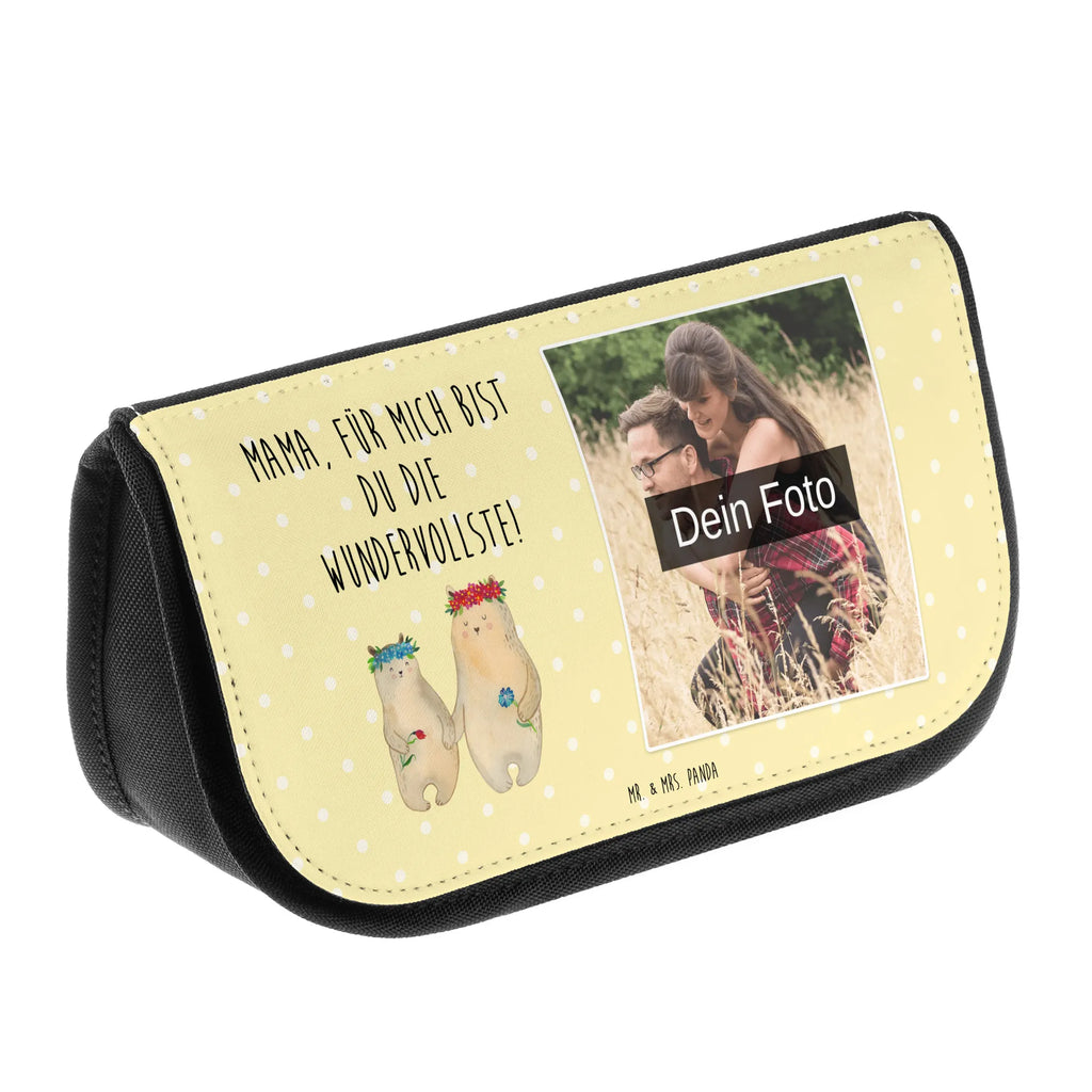 Personalisierte Foto Kosmetiktasche Bären mit Blumenkranz Vintage Schminktasche Mit Foto, Kosmetiktasche Für Herren Mit Wunschfoto, Kosmetiktasche Mit Wunschfoto, Personalisierte Make-Up Tasche Mit Bild, Schminktasche Mit Haustierfoto, Große Schminktasche Mit Foto, Schminkbeutel Für Jungen Mit Bild, Kosmetiktasche Bedruckt Mit Foto, Schminktasche Bunt Mit Bild, Schminkbeutel Mit Foto, Necessaire Mit Foto, Schminktasche Mit Foto, Kosmetiktasche Mit Foto, Personalisierte Kosmetiktasche Mit Foto, Kosmetiktasche Mit Foto Und Namen, Schminktasche Geschenk Mit Bild, Beautybag Mit Foto, Kosmetiktasche Mit Eigenem Bild, Kosmetiktasche Selbst Gestalten Mit Foto, Schminktasche Mit Familienfoto, Kosmetiktasche Für Kinder Mit Foto, Kosmetiktasche Mit Foto Und Wunschtext, Kosmetiktasche Aus Stoff Mit Foto, Kleine Kosmetiktasche Mit Foto, Schminktasche Für Mädchen Mit Foto, Reise-Kosmetiktasche Mit Wunschbild, Kosmetiktasche Für Damen Mit Foto, Make-Up Tasche Mit Bild, Schminktäschchen Mit Wunschfoto, Kosmetiktasche Modern Mit Wunschfoto, Kosmetiktasche Aus Leder Mit Bild, Schminktasche Nachhaltig Mit Foto, Schminktasche Mit Urlaubsfoto, Kulturbeutel Mit Bild, Familie, Vatertag, Muttertag, Bruder, Schwester, Mama, Papa, Oma, Opa, Tochter, Bär, Bären, Lieblingsmensch, Kinder, Mami, beste Mutter, Geschenk Mama. Muttertag, Lieblingsmama, Family, Mutter, Töchter, Kind, Vorbild, weltbeste Mama, Mutti