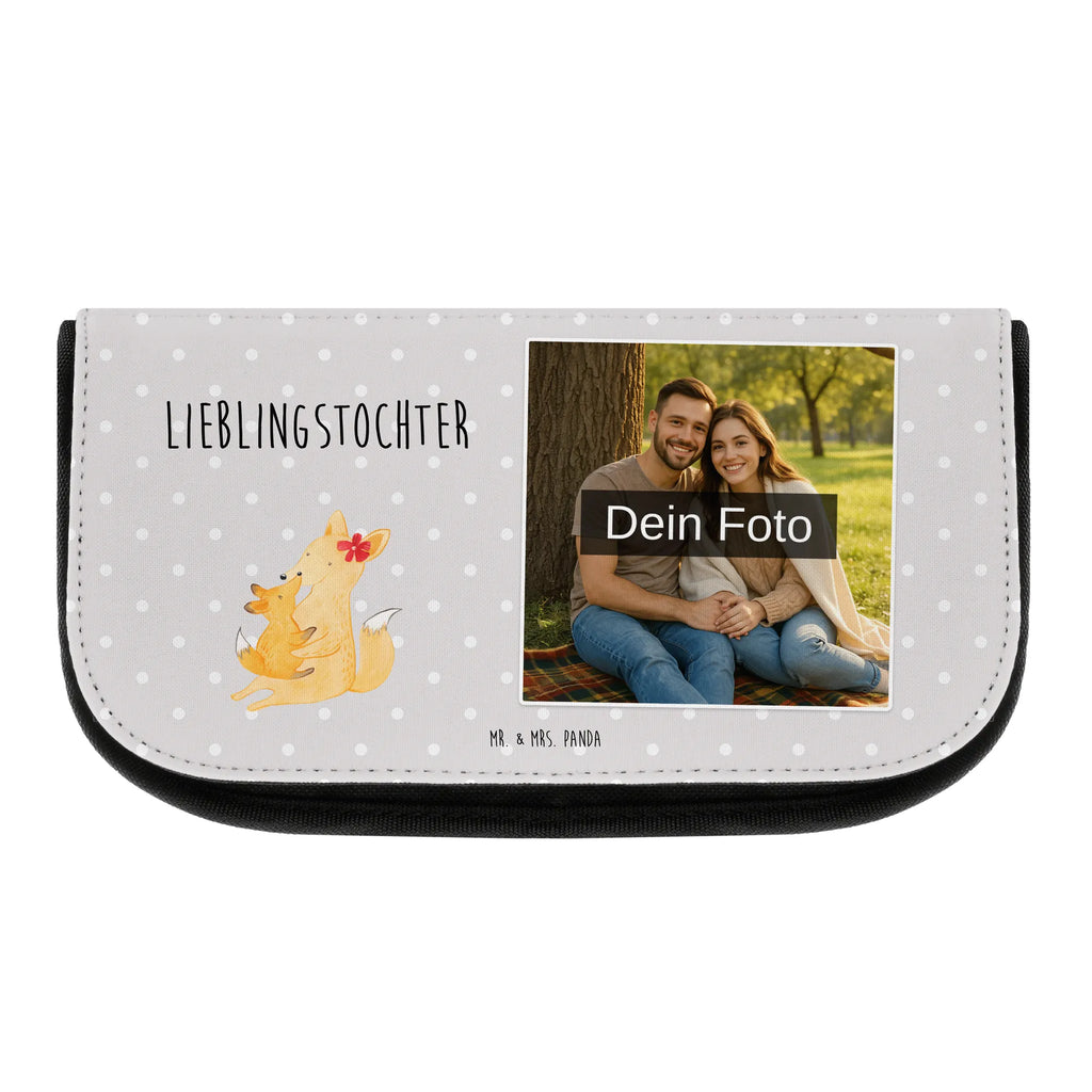Personalisierte Foto Kosmetiktasche Fuchs Mama Kosmetiktasche Für Herren Mit Wunschfoto, Schminktasche Mit Haustierfoto, Kosmetiktasche Mit Eigenem Bild, Vintage Schminktasche Mit Foto, Kosmetiktasche Für Damen Mit Foto, Kosmetiktasche Aus Leder Mit Bild, Reise-Kosmetiktasche Mit Wunschbild, Kosmetiktasche Mit Foto, Schminktasche Mit Foto, Schminktäschchen Mit Wunschfoto, Schminktasche Für Mädchen Mit Foto, Schminkbeutel Für Jungen Mit Bild, Necessaire Mit Foto, Schminkbeutel Mit Foto, Kosmetiktasche Mit Foto Und Wunschtext, Beautybag Mit Foto, Kosmetiktasche Mit Wunschfoto, Kosmetiktasche Aus Stoff Mit Foto, Kleine Kosmetiktasche Mit Foto, Schminktasche Mit Urlaubsfoto, Schminktasche Nachhaltig Mit Foto, Kosmetiktasche Mit Foto Und Namen, Große Schminktasche Mit Foto, Kosmetiktasche Selbst Gestalten Mit Foto, Personalisierte Kosmetiktasche Mit Foto, Make-Up Tasche Mit Bild, Kosmetiktasche Bedruckt Mit Foto, Schminktasche Geschenk Mit Bild, Schminktasche Mit Familienfoto, Personalisierte Make-Up Tasche Mit Bild, Kosmetiktasche Für Kinder Mit Foto, Kulturbeutel Mit Bild, Kosmetiktasche Modern Mit Wunschfoto, Schminktasche Bunt Mit Bild, Familie, Vatertag, Muttertag, Bruder, Schwester, Mama, Papa, Oma, Opa, Lieblingstochter, Tochter, Mutter, Beste Tochter, Geschenk