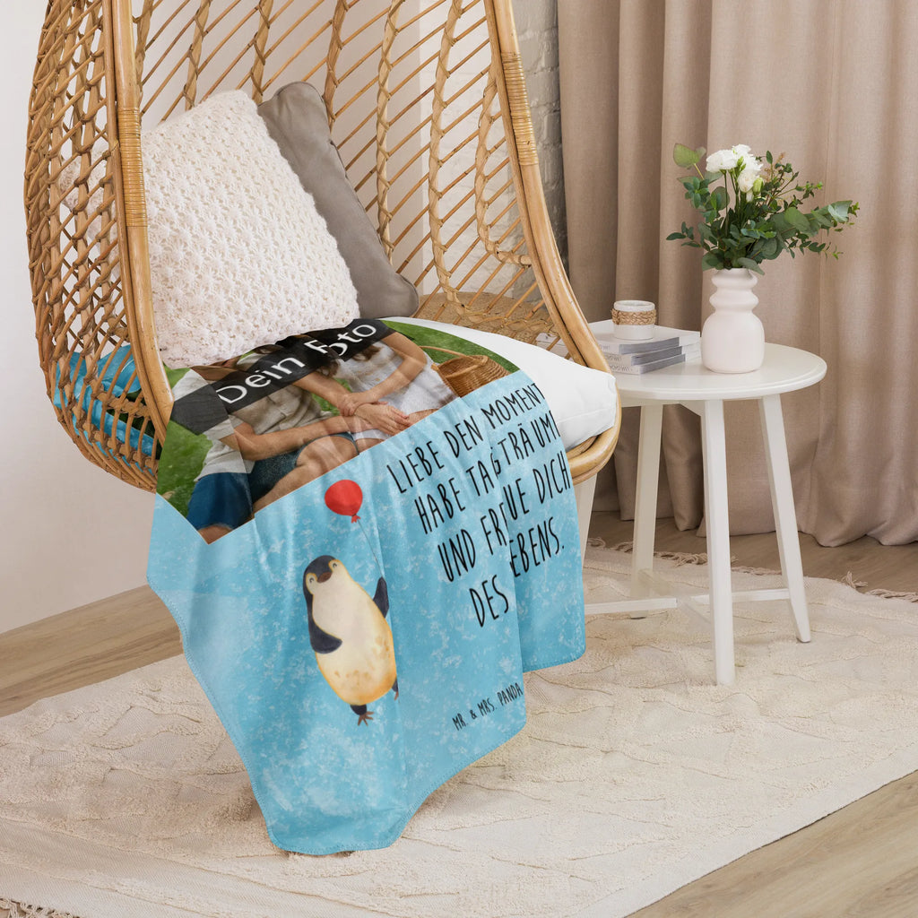 Sherpa Photo Cuddle Blanket Penguin balloon Foto Kuscheldecke, Pinguin, beste Freundin, Geschenkidee, neues Leben, Glück, Tagträume, Neustart, Motivation, Geschenk Freundin, Liebe, Luftballon, Pinguine, Lebenslust
