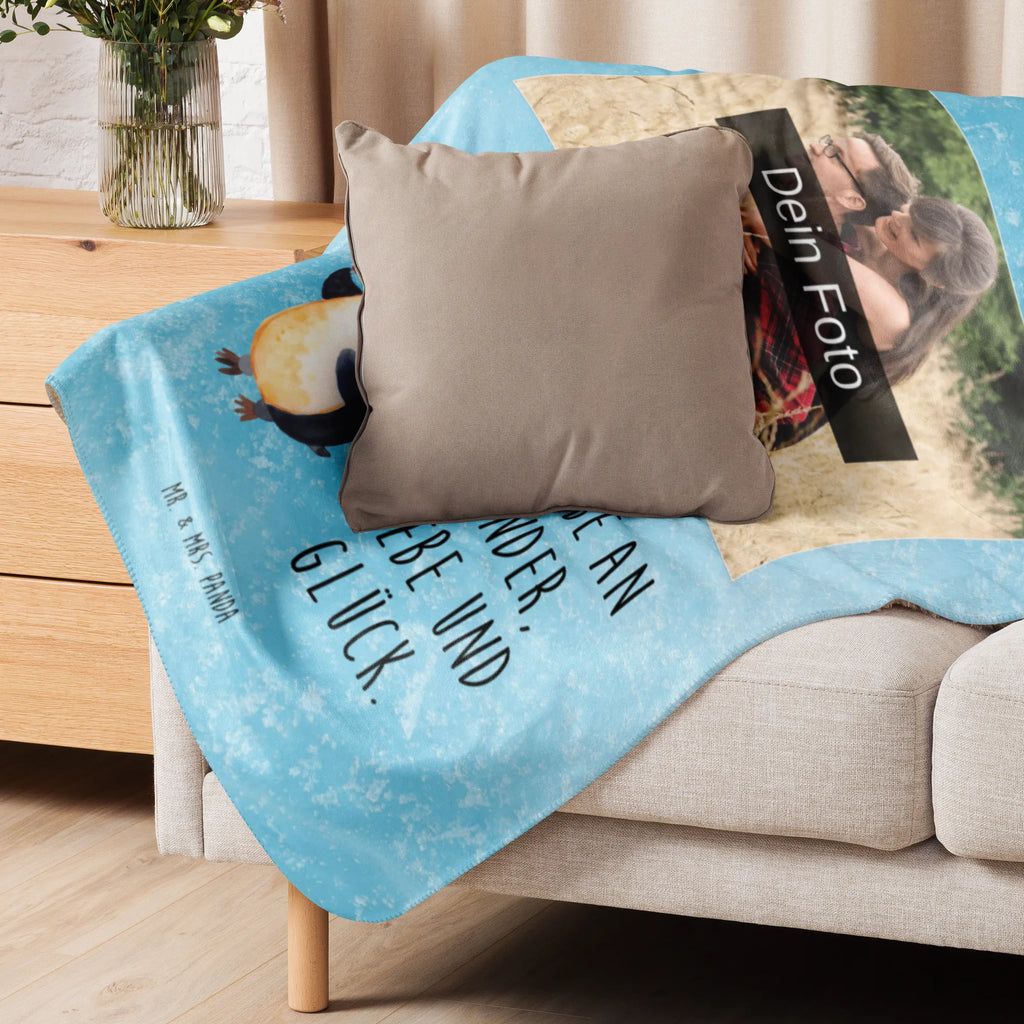 Sherpa Photo Cuddle Blanket Penguin ladybug Foto Kuscheldecke, Pinguin, Marienkäfer, Liebe, Lebensfreude, Glück, Wunder, Pinguine, Freude