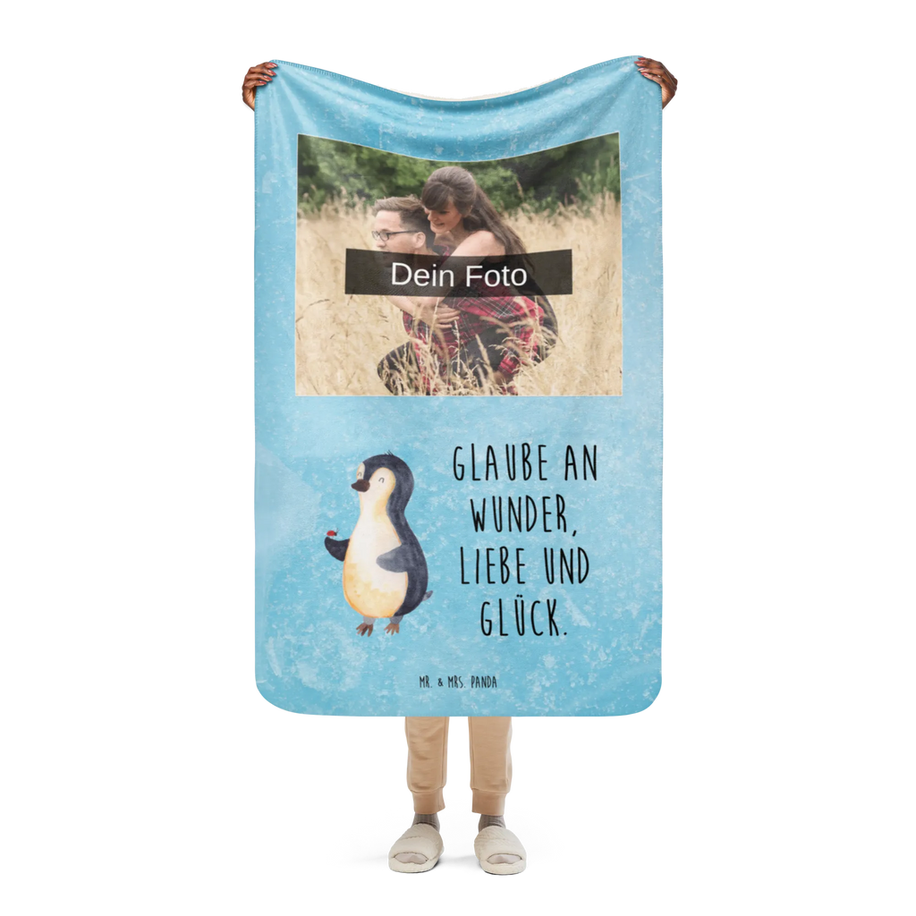 Sherpa Photo Cuddle Blanket Penguin ladybug Foto Kuscheldecke, Pinguin, Marienkäfer, Liebe, Lebensfreude, Glück, Wunder, Pinguine, Freude