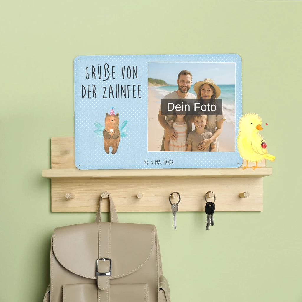 Personalisiertes Foto Blechschild Bär Zahnfee Blechschild Für Garten Mit Foto, Nostalgieschild Mit Foto, Blechschild Zum Hinstellen Mit Bild, Blechschild Mit Bild Und Namen, Vintage Blechschild Mit Wunschfoto, Foto-Blechschild Für Zuhause, Metallschild Mit Wunschfoto, Lustiges Blechschild Mit Foto, Blechschild Mit Eigenem Bild, Spruchschild Mit Foto, Blechschild Küche Mit Foto, Blechschild Mit Wunschfoto, Design Blechschild Mit Bild, Retro Blechschild Mit Bild, Wandschild Mit Foto, Blechschild Zum Aufhängen Mit Foto, Blechschild Für Männer Mit Foto, Dekoschild Metall Mit Foto, Blechschild Für Balkon Mit Wunschbild, Blechschild Handgemacht Mit Foto, Personalisierte Wanddeko Aus Metall Mit Foto, Blechschild Wohnzimmer Mit Bild, Blechschild Für Frauen Mit Bild, Metallschild Mit Foto, Blechschild Mit Fotodruck, Türschild Mit Bild, Blechschild Mit Foto, Blechschild Für Freunde Mit Wunschfoto, Blechschild Als Geschenk Mit Bild, Personalisierbares Blechschild Mit Foto, Bär, Teddy, Teddybär, Erster Zahn, Fee, Milchzahn, Zahnfee