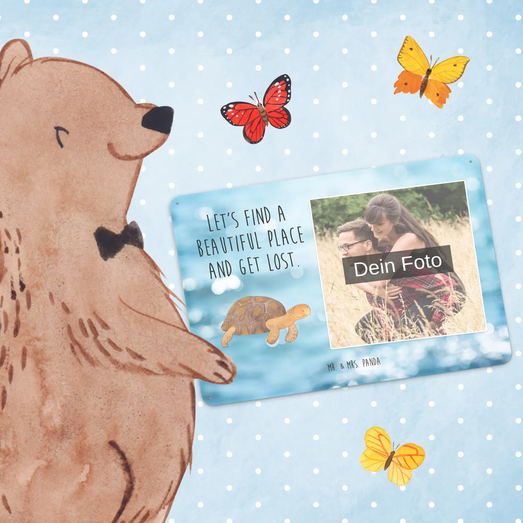 Spersonalizowany metalowy szyld ze zdjęciem Żółw maszerować Blechschild Wohnzimmer Mit Bild, Blechschild Zum Hinstellen Mit Bild, Personalisierbares Blechschild Mit Foto, Blechschild Für Balkon Mit Wunschbild, Blechschild Mit Wunschfoto, Design Blechschild Mit Bild, Blechschild Handgemacht Mit Foto, Blechschild Mit Fotodruck, Blechschild Als Geschenk Mit Bild, Foto-Blechschild Für Zuhause, Metallschild Mit Foto, Nostalgieschild Mit Foto, Retro Blechschild Mit Bild, Blechschild Für Frauen Mit Bild, Vintage Blechschild Mit Wunschfoto, Lustiges Blechschild Mit Foto, Blechschild Für Freunde Mit Wunschfoto, Blechschild Zum Aufhängen Mit Foto, Metallschild Mit Wunschfoto, Dekoschild Metall Mit Foto, Personalisierte Wanddeko Aus Metall Mit Foto, Spruchschild Mit Foto, Blechschild Für Männer Mit Foto, Blechschild Mit Foto, Blechschild Mit Bild Und Namen, Blechschild Küche Mit Foto, Türschild Mit Bild, Blechschild Mit Eigenem Bild, Wandschild Mit Foto, Blechschild Für Garten Mit Foto, Meerestiere, Meer, Urlaub, Lieblingsmensch, Schildkröten, Reiselust, Neustart, Abenteuer, Motivation, Schildkröte, get lost, Inspiration