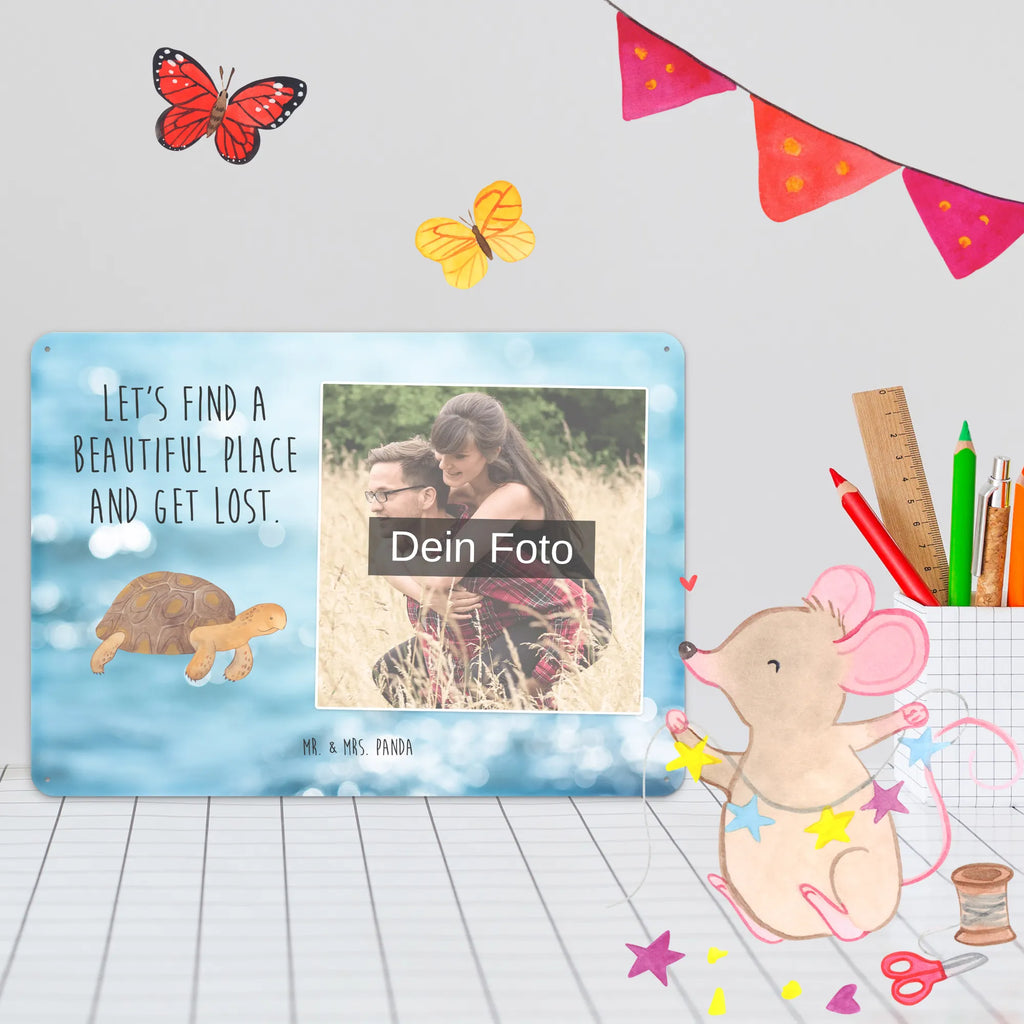 Spersonalizowany metalowy szyld ze zdjęciem Żółw maszerować Blechschild Wohnzimmer Mit Bild, Blechschild Zum Hinstellen Mit Bild, Personalisierbares Blechschild Mit Foto, Blechschild Für Balkon Mit Wunschbild, Blechschild Mit Wunschfoto, Design Blechschild Mit Bild, Blechschild Handgemacht Mit Foto, Blechschild Mit Fotodruck, Blechschild Als Geschenk Mit Bild, Foto-Blechschild Für Zuhause, Metallschild Mit Foto, Nostalgieschild Mit Foto, Retro Blechschild Mit Bild, Blechschild Für Frauen Mit Bild, Vintage Blechschild Mit Wunschfoto, Lustiges Blechschild Mit Foto, Blechschild Für Freunde Mit Wunschfoto, Blechschild Zum Aufhängen Mit Foto, Metallschild Mit Wunschfoto, Dekoschild Metall Mit Foto, Personalisierte Wanddeko Aus Metall Mit Foto, Spruchschild Mit Foto, Blechschild Für Männer Mit Foto, Blechschild Mit Foto, Blechschild Mit Bild Und Namen, Blechschild Küche Mit Foto, Türschild Mit Bild, Blechschild Mit Eigenem Bild, Wandschild Mit Foto, Blechschild Für Garten Mit Foto, Meerestiere, Meer, Urlaub, Lieblingsmensch, Schildkröten, Reiselust, Neustart, Abenteuer, Motivation, Schildkröte, get lost, Inspiration