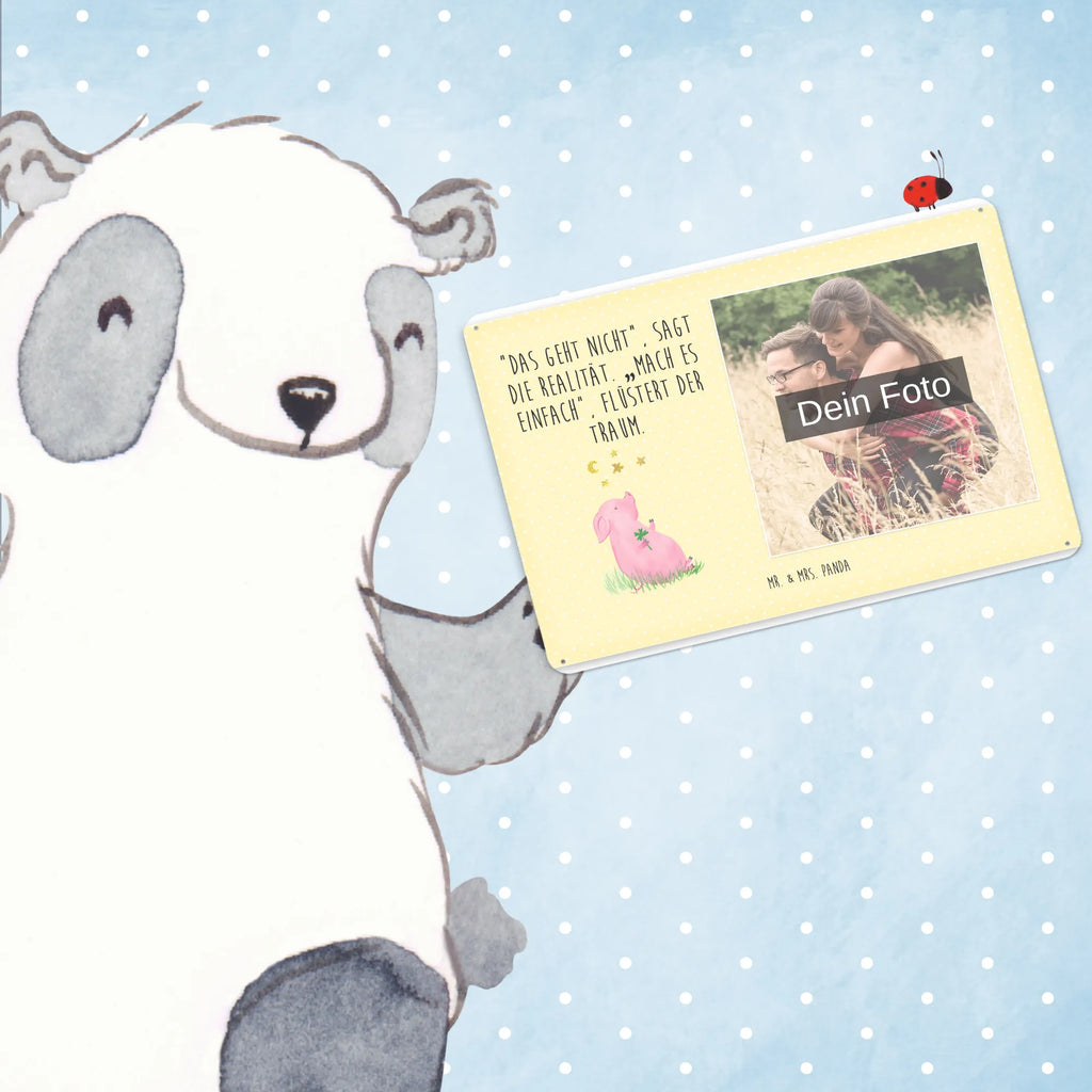 Personalisiertes Foto Blechschild Schwein Glück Blechschild Mit Wunschfoto, Blechschild Für Garten Mit Foto, Blechschild Handgemacht Mit Foto, Personalisierte Wanddeko Aus Metall Mit Foto, Blechschild Mit Foto, Blechschild Für Frauen Mit Bild, Vintage Blechschild Mit Wunschfoto, Nostalgieschild Mit Foto, Metallschild Mit Foto, Blechschild Für Freunde Mit Wunschfoto, Blechschild Mit Bild Und Namen, Metallschild Mit Wunschfoto, Blechschild Zum Hinstellen Mit Bild, Blechschild Küche Mit Foto, Blechschild Als Geschenk Mit Bild, Design Blechschild Mit Bild, Spruchschild Mit Foto, Türschild Mit Bild, Wandschild Mit Foto, Foto-Blechschild Für Zuhause, Personalisierbares Blechschild Mit Foto, Dekoschild Metall Mit Foto, Retro Blechschild Mit Bild, Blechschild Wohnzimmer Mit Bild, Blechschild Zum Aufhängen Mit Foto, Lustiges Blechschild Mit Foto, Blechschild Für Männer Mit Foto, Blechschild Für Balkon Mit Wunschbild, Blechschild Mit Fotodruck, Blechschild Mit Eigenem Bild, Tiermotive, Gute Laune, lustige Sprüche, Tiere, Motivation, Glücksbringer, Sterne, Schweinchen, Träume, Ziele, Sernchen, Schwein, Glücksschwein. Glück