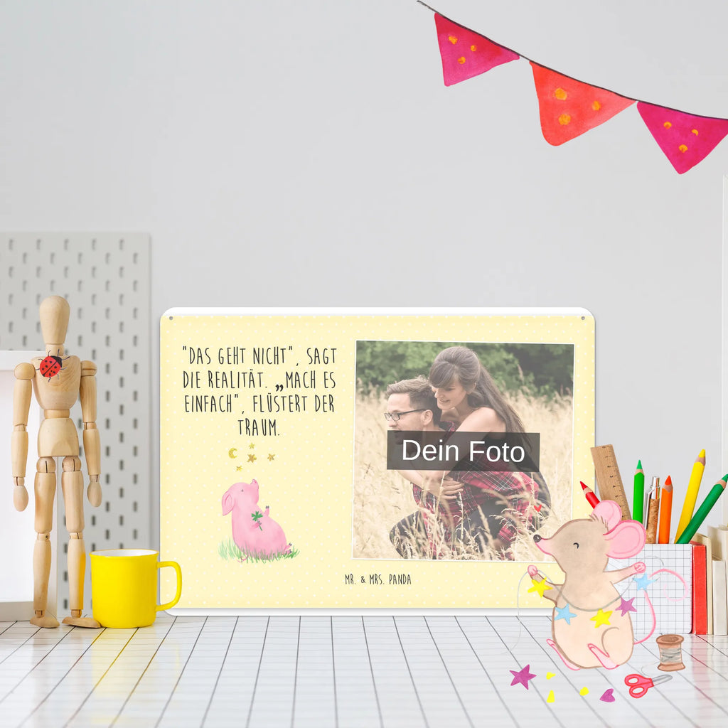 Personalisiertes Foto Blechschild Schwein Glück Blechschild Mit Wunschfoto, Blechschild Für Garten Mit Foto, Blechschild Handgemacht Mit Foto, Personalisierte Wanddeko Aus Metall Mit Foto, Blechschild Mit Foto, Blechschild Für Frauen Mit Bild, Vintage Blechschild Mit Wunschfoto, Nostalgieschild Mit Foto, Metallschild Mit Foto, Blechschild Für Freunde Mit Wunschfoto, Blechschild Mit Bild Und Namen, Metallschild Mit Wunschfoto, Blechschild Zum Hinstellen Mit Bild, Blechschild Küche Mit Foto, Blechschild Als Geschenk Mit Bild, Design Blechschild Mit Bild, Spruchschild Mit Foto, Türschild Mit Bild, Wandschild Mit Foto, Foto-Blechschild Für Zuhause, Personalisierbares Blechschild Mit Foto, Dekoschild Metall Mit Foto, Retro Blechschild Mit Bild, Blechschild Wohnzimmer Mit Bild, Blechschild Zum Aufhängen Mit Foto, Lustiges Blechschild Mit Foto, Blechschild Für Männer Mit Foto, Blechschild Für Balkon Mit Wunschbild, Blechschild Mit Fotodruck, Blechschild Mit Eigenem Bild, Tiermotive, Gute Laune, lustige Sprüche, Tiere, Motivation, Glücksbringer, Sterne, Schweinchen, Träume, Ziele, Sernchen, Schwein, Glücksschwein. Glück