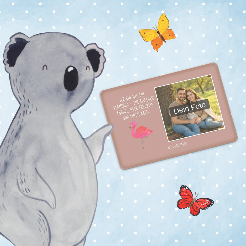 Personalisiertes Foto Blechschild Flamingo Classic Lustiges Blechschild Mit Foto, Blechschild Als Geschenk Mit Bild, Retro Blechschild Mit Bild, Blechschild Wohnzimmer Mit Bild, Design Blechschild Mit Bild, Blechschild Mit Bild Und Namen, Wandschild Mit Foto, Blechschild Mit Foto, Metallschild Mit Wunschfoto, Metallschild Mit Foto, Blechschild Für Balkon Mit Wunschbild, Blechschild Küche Mit Foto, Blechschild Handgemacht Mit Foto, Personalisierte Wanddeko Aus Metall Mit Foto, Blechschild Mit Fotodruck, Blechschild Zum Hinstellen Mit Bild, Nostalgieschild Mit Foto, Blechschild Mit Wunschfoto, Blechschild Für Männer Mit Foto, Blechschild Zum Aufhängen Mit Foto, Türschild Mit Bild, Blechschild Für Garten Mit Foto, Blechschild Für Freunde Mit Wunschfoto, Personalisierbares Blechschild Mit Foto, Vintage Blechschild Mit Wunschfoto, Blechschild Mit Eigenem Bild, Dekoschild Metall Mit Foto, Foto-Blechschild Für Zuhause, Spruchschild Mit Foto, Blechschild Für Frauen Mit Bild, Flamingo, Freundin, Spruch, Selbstliebe, Sohn, Geschwister, für mich, Stolz, Einzigartig, ich, Freundinnen, Außenseiter, Tochter
