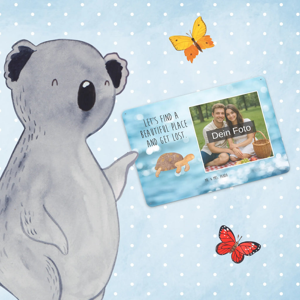 Spersonalizowany metalowy szyld ze zdjęciem Żółw maszerować Blechschild Wohnzimmer Mit Bild, Blechschild Zum Hinstellen Mit Bild, Personalisierbares Blechschild Mit Foto, Blechschild Für Balkon Mit Wunschbild, Blechschild Mit Wunschfoto, Design Blechschild Mit Bild, Blechschild Handgemacht Mit Foto, Blechschild Mit Fotodruck, Blechschild Als Geschenk Mit Bild, Foto-Blechschild Für Zuhause, Metallschild Mit Foto, Nostalgieschild Mit Foto, Retro Blechschild Mit Bild, Blechschild Für Frauen Mit Bild, Vintage Blechschild Mit Wunschfoto, Lustiges Blechschild Mit Foto, Blechschild Für Freunde Mit Wunschfoto, Blechschild Zum Aufhängen Mit Foto, Metallschild Mit Wunschfoto, Dekoschild Metall Mit Foto, Personalisierte Wanddeko Aus Metall Mit Foto, Spruchschild Mit Foto, Blechschild Für Männer Mit Foto, Blechschild Mit Foto, Blechschild Mit Bild Und Namen, Blechschild Küche Mit Foto, Türschild Mit Bild, Blechschild Mit Eigenem Bild, Wandschild Mit Foto, Blechschild Für Garten Mit Foto, Meerestiere, Meer, Urlaub, Lieblingsmensch, Schildkröten, Reiselust, Neustart, Abenteuer, Motivation, Schildkröte, get lost, Inspiration