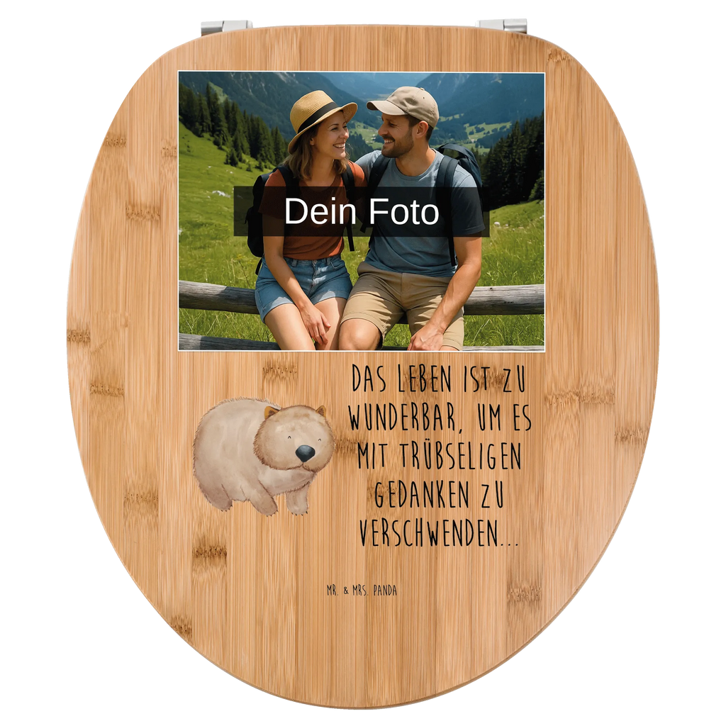 Personalisierter Foto WC Sitz Motiv Wombat Personalisierte Klobrille, WC Sitz mit Namen, Toilettendeckel mit Namen, Personalisierter WC-Sitz, Personalisierter Toilettendeckel mit Foto, Personalisierter Klodeckel, Tiermotive, Gute Laune, lustige Sprüche, Tiere, Wombat, Spruch, Motivation, Das Leben ist schön, Australien