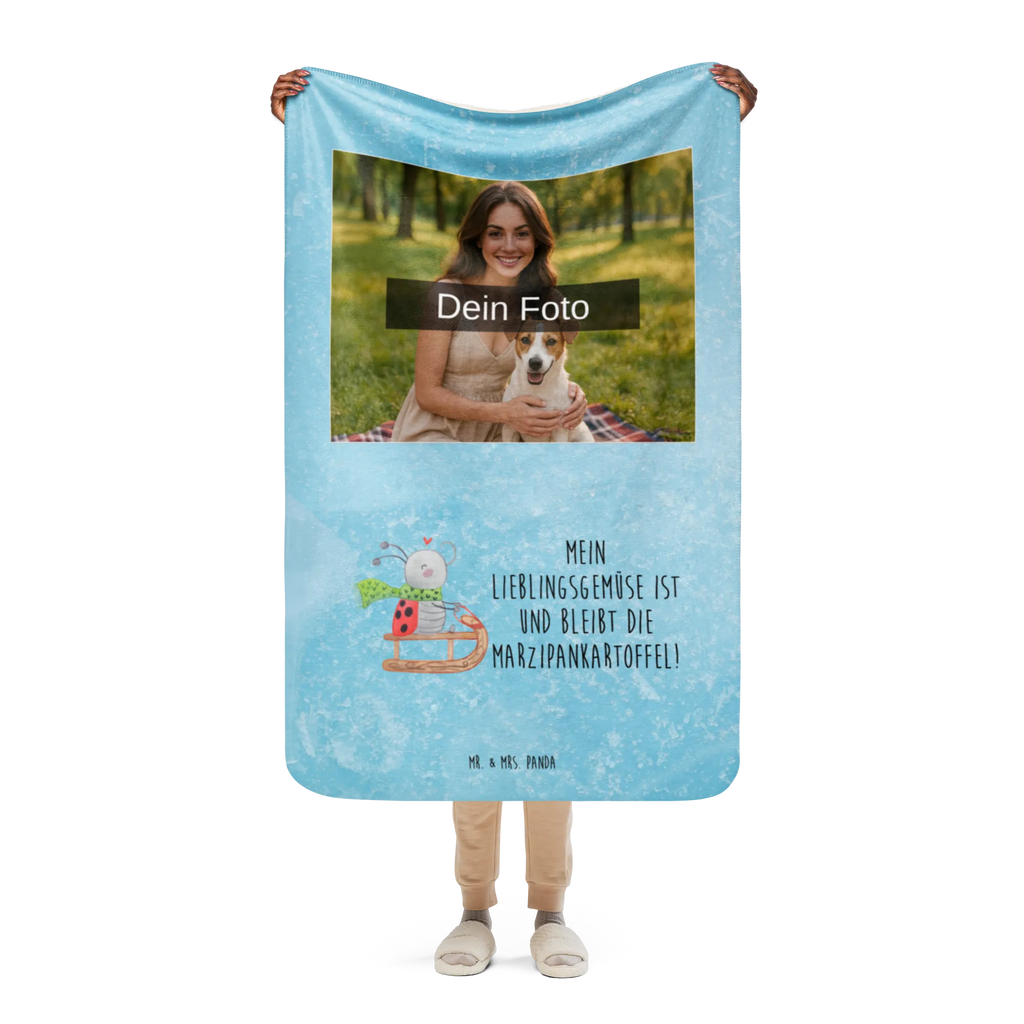 Sherpa Photo Cuddle Blanket Smörle sledding Foto Kuscheldecke, Winter, Weihnachten, Weihnachtsdeko, Nikolaus, Advent, Heiligabend, Wintermotiv, Smörle, Marzipan, Schlittenfahren