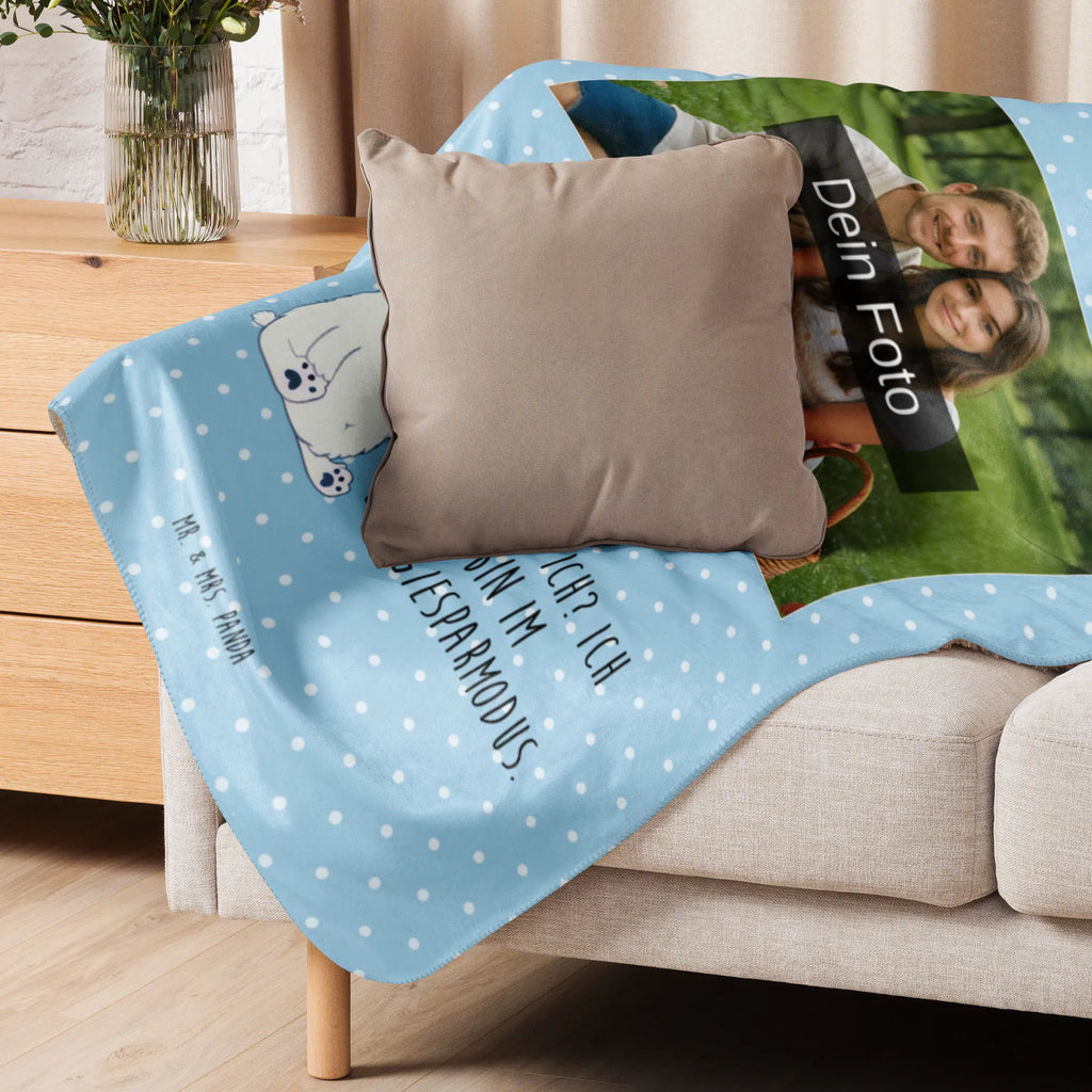 Sherpa Photo Cuddle Blanket Icebear Lazy Foto Kuscheldecke, Bär, Teddy, Teddybär, Relaxen, Büro, Faul, Eisbär, Arbeitsplatz, Homeoffice, Arbeit, Bürojob, Nordpol, Entspannen