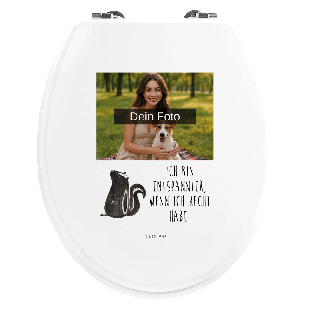 Personalisierter Foto WC Sitz Motiv Stinktier Sitzen Personalisierter WC-Sitz, WC Sitz mit Namen, Personalisierter Klodeckel, Personalisierter Toilettendeckel mit Foto, Personalisierte Klobrille, Toilettendeckel mit Namen, Stinktier, Skunk, Stinker, Wildtier, Spruch, Recht, Raubtier, Stinki, Besserwisser, Büro