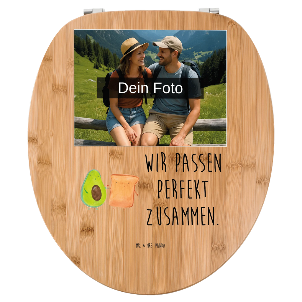 Personalisierter Foto WC Sitz Motiv Avocado Toast WC Sitz mit Namen, Personalisierter WC-Sitz, Personalisierter Toilettendeckel mit Foto, Personalisierte Klobrille, Personalisierter Klodeckel, Toilettendeckel mit Namen, Avocado, Veggie, Vegan, Gesund, Verlobungsparty, Liebespaar, Jahrestagsgeschenk, Freund, Freundin, Toastbrot, Hochzeitsgeschenk, Verlobt, Toast, Pärchen, Hochzeit, Jahrestag