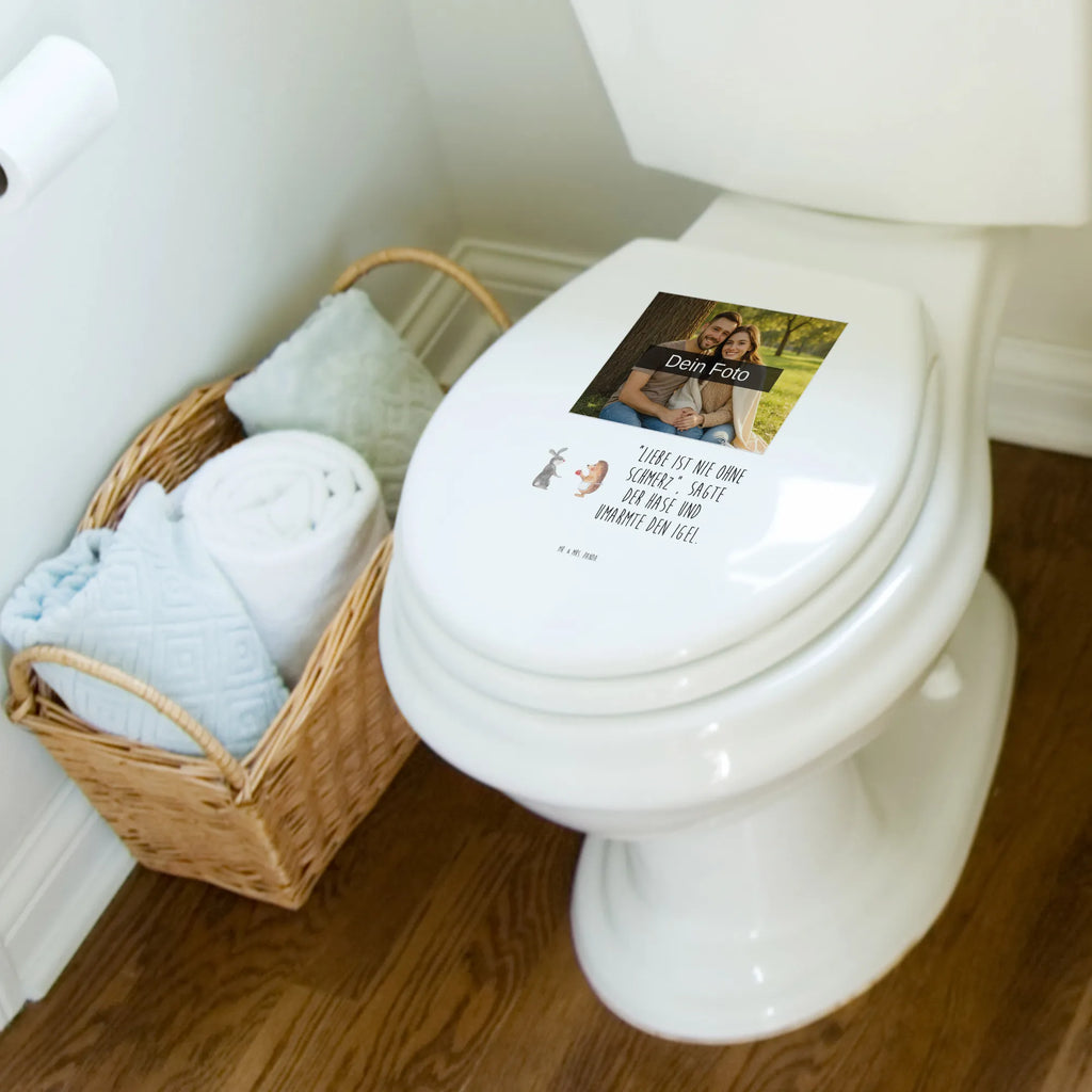Personalisierter Foto WC Sitz Motiv Hase Igel Personalisierte Klobrille, Toilettendeckel mit Namen, Personalisierter Toilettendeckel mit Foto, Personalisierter WC-Sitz, Personalisierter Klodeckel, WC Sitz mit Namen, Tiermotive, Gute Laune, lustige Sprüche, Tiere, Spruch romantisch, Igel, Igel und Hase, Liebeskummer Geschenk, Trösten, Liebe Spruch, Herzschmerz, Hase, Trennungsschmerz