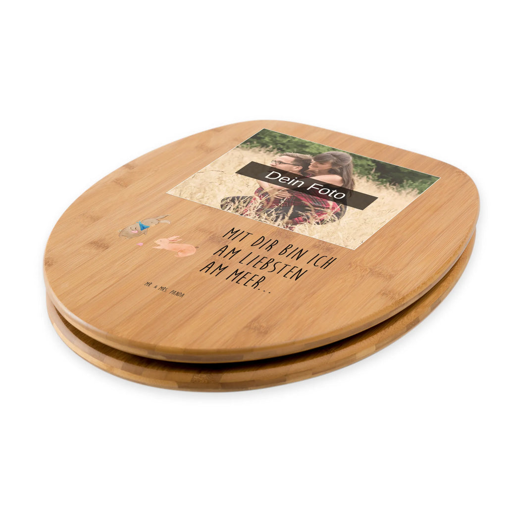 Personalisierter Foto WC Sitz Motiv Hasen Muschel Personalisierter Klodeckel, Personalisierte Klobrille, Toilettendeckel mit Namen, WC Sitz mit Namen, Personalisierter WC-Sitz, Personalisierter Toilettendeckel mit Foto, Familie, Vatertag, Muttertag, Bruder, Schwester, Mama, Papa, Oma, Opa, Hasen, Freundin, Meer, beste Freundin, BFF, Muscheln, Muscheln sammeln, best friends, Freundinnen