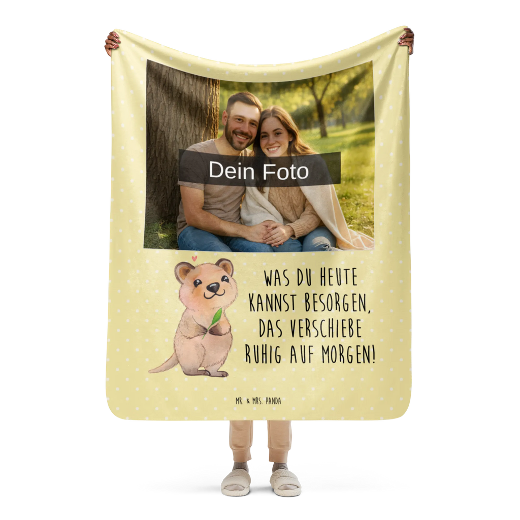 Sherpa Photo Cuddle Blanket Quokka Happy Foto Kuscheldecke, Tiermotive, Gute Laune, lustige Sprüche, Tiere, Dinge erledigen, Aufschieberitis, Verschieben, Lustiger Spruch, Quokka, Niedliches Tier