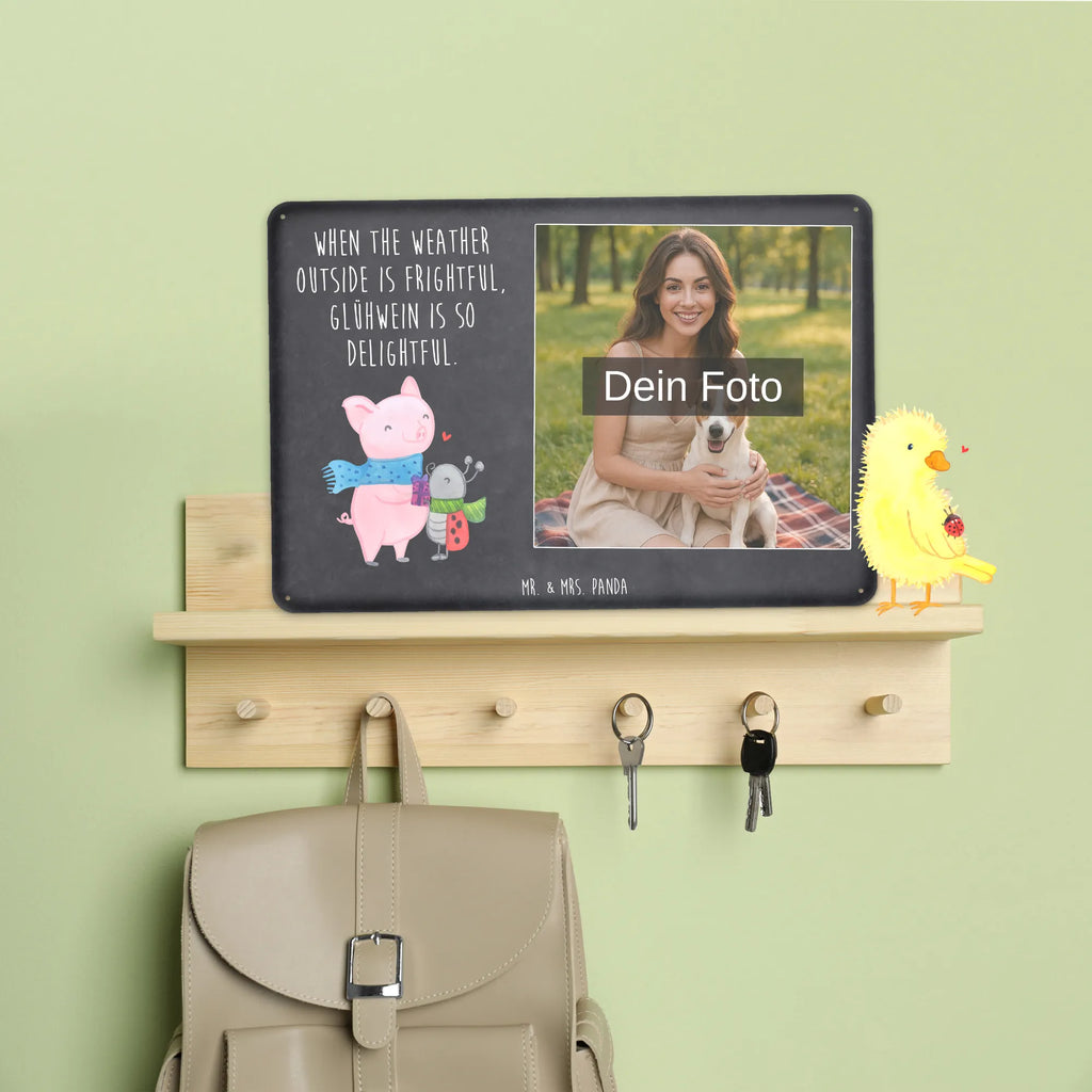 Personalisiertes Foto Blechschild Glühschwein Smörle Blechschild Zum Hinstellen Mit Bild, Retro Blechschild Mit Bild, Blechschild Handgemacht Mit Foto, Spruchschild Mit Foto, Blechschild Mit Fotodruck, Dekoschild Metall Mit Foto, Blechschild Mit Bild Und Namen, Lustiges Blechschild Mit Foto, Blechschild Küche Mit Foto, Wandschild Mit Foto, Design Blechschild Mit Bild, Nostalgieschild Mit Foto, Blechschild Mit Wunschfoto, Türschild Mit Bild, Blechschild Für Frauen Mit Bild, Blechschild Mit Eigenem Bild, Metallschild Mit Wunschfoto, Metallschild Mit Foto, Vintage Blechschild Mit Wunschfoto, Blechschild Für Freunde Mit Wunschfoto, Personalisierbares Blechschild Mit Foto, Blechschild Für Garten Mit Foto, Blechschild Für Männer Mit Foto, Personalisierte Wanddeko Aus Metall Mit Foto, Blechschild Mit Foto, Blechschild Als Geschenk Mit Bild, Blechschild Zum Aufhängen Mit Foto, Blechschild Wohnzimmer Mit Bild, Foto-Blechschild Für Zuhause, Blechschild Für Balkon Mit Wunschbild, Winter, Weihnachten, Weihnachtsdeko, Nikolaus, Advent, Heiligabend, Wintermotiv, Herzliches Marienkäfer Motiv, Kreatives Glühschwein Design, Winterlicher Glühwein Spruch, Romantische Geschenkidee Glühwein, Handgezeichnetes Glühschwein, Smörle der stolze Marienkäfer, Glühwein Liebhaber Geschenk, Marienkäfer in Winterkleidung, Süßer Marienkäfer gibt Geschenk, Glühwein ist köstlich Spruch