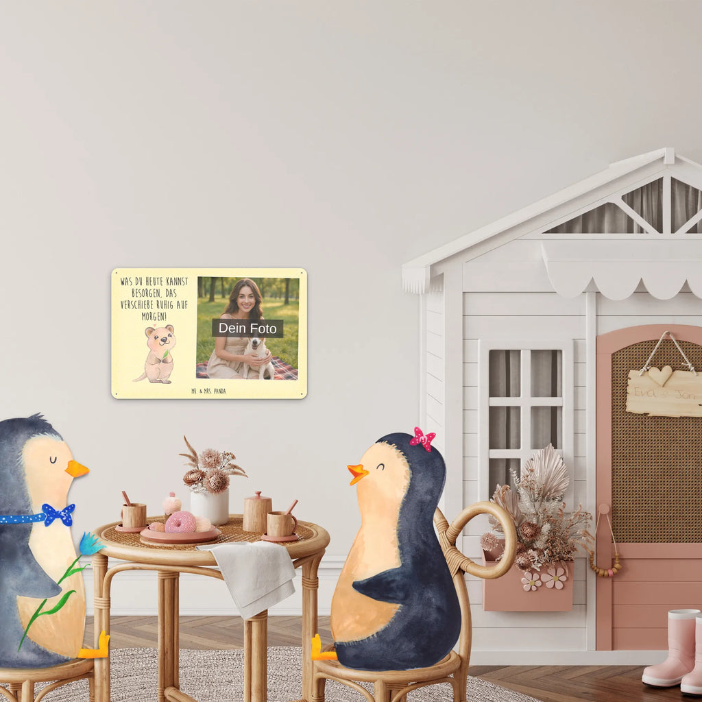 Spersonalizowany metalowy szyld ze zdjęciem Quokka Szczęśliwy Blechschild Für Männer Mit Foto, Blechschild Wohnzimmer Mit Bild, Blechschild Mit Wunschfoto, Blechschild Zum Hinstellen Mit Bild, Retro Blechschild Mit Bild, Blechschild Mit Eigenem Bild, Metallschild Mit Foto, Blechschild Mit Bild Und Namen, Blechschild Handgemacht Mit Foto, Metallschild Mit Wunschfoto, Spruchschild Mit Foto, Blechschild Für Frauen Mit Bild, Blechschild Für Freunde Mit Wunschfoto, Lustiges Blechschild Mit Foto, Blechschild Für Balkon Mit Wunschbild, Vintage Blechschild Mit Wunschfoto, Personalisierbares Blechschild Mit Foto, Foto-Blechschild Für Zuhause, Design Blechschild Mit Bild, Blechschild Zum Aufhängen Mit Foto, Personalisierte Wanddeko Aus Metall Mit Foto, Blechschild Als Geschenk Mit Bild, Blechschild Küche Mit Foto, Wandschild Mit Foto, Türschild Mit Bild, Blechschild Mit Foto, Nostalgieschild Mit Foto, Blechschild Mit Fotodruck, Dekoschild Metall Mit Foto, Blechschild Für Garten Mit Foto, Tiermotive, Gute Laune, lustige Sprüche, Tiere, Aufschieberitis, Dinge erledigen, Niedliches Tier, Quokka, Verschieben, Lustiger Spruch