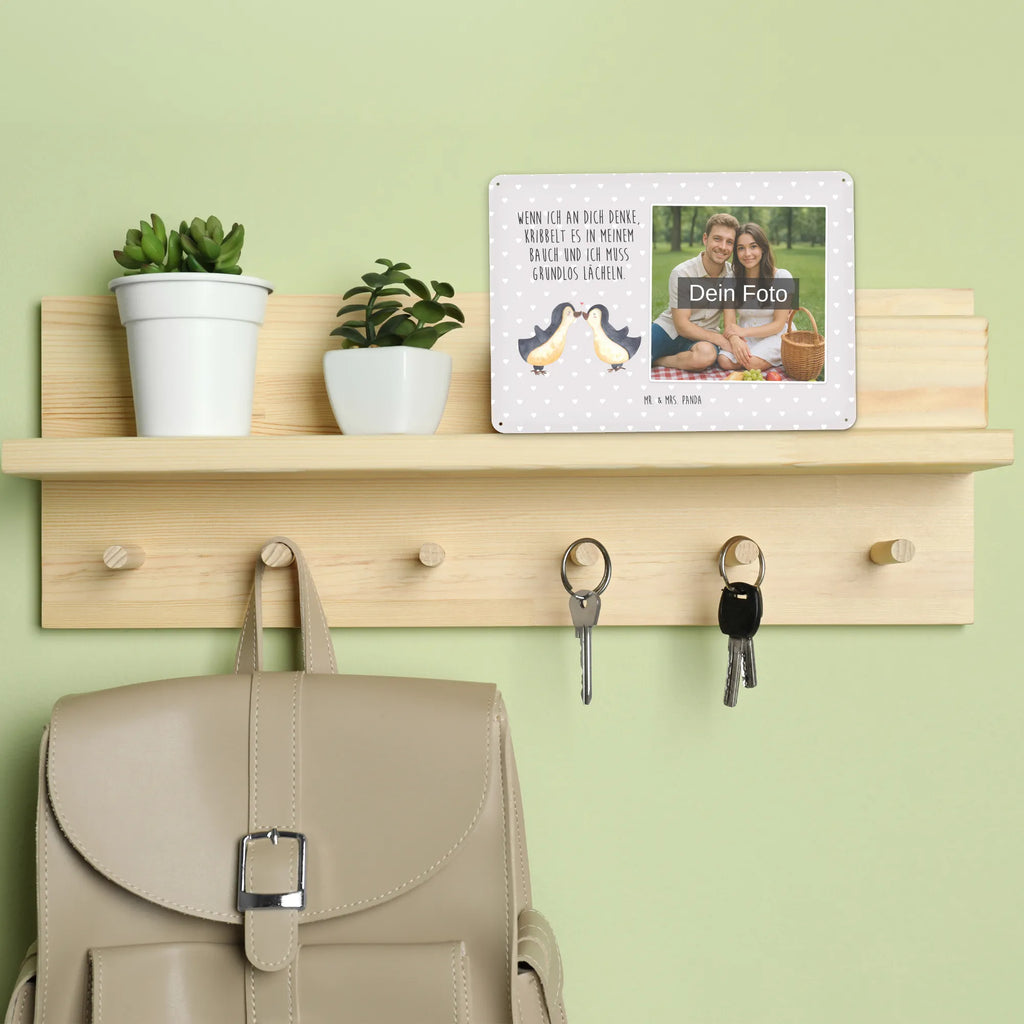 Personalisiertes Foto Blechschild Pinguine Kuss Personalisierte Wanddeko Aus Metall Mit Foto, Blechschild Als Geschenk Mit Bild, Foto-Blechschild Für Zuhause, Blechschild Für Balkon Mit Wunschbild, Metallschild Mit Wunschfoto, Dekoschild Metall Mit Foto, Blechschild Für Frauen Mit Bild, Blechschild Für Freunde Mit Wunschfoto, Blechschild Mit Bild Und Namen, Türschild Mit Bild, Blechschild Mit Foto, Personalisierbares Blechschild Mit Foto, Blechschild Handgemacht Mit Foto, Blechschild Für Männer Mit Foto, Wandschild Mit Foto, Lustiges Blechschild Mit Foto, Blechschild Küche Mit Foto, Blechschild Mit Wunschfoto, Metallschild Mit Foto, Blechschild Mit Eigenem Bild, Nostalgieschild Mit Foto, Vintage Blechschild Mit Wunschfoto, Blechschild Zum Aufhängen Mit Foto, Blechschild Wohnzimmer Mit Bild, Blechschild Für Garten Mit Foto, Blechschild Mit Fotodruck, Spruchschild Mit Foto, Retro Blechschild Mit Bild, Blechschild Zum Hinstellen Mit Bild, Design Blechschild Mit Bild, Liebe, Partner, Freund, Freundin, Ehemann, Ehefrau, Heiraten, Verlobung, Heiratsantrag, Liebesgeschenk, Jahrestag, Hocheitstag, Geschenk für Freundin, Valentinstag, für Ehemann, für Männer, Geschenk für Frauen, Geschenk für Partner, Hochzeitstag, Mitbringsel, Liebesbeweis