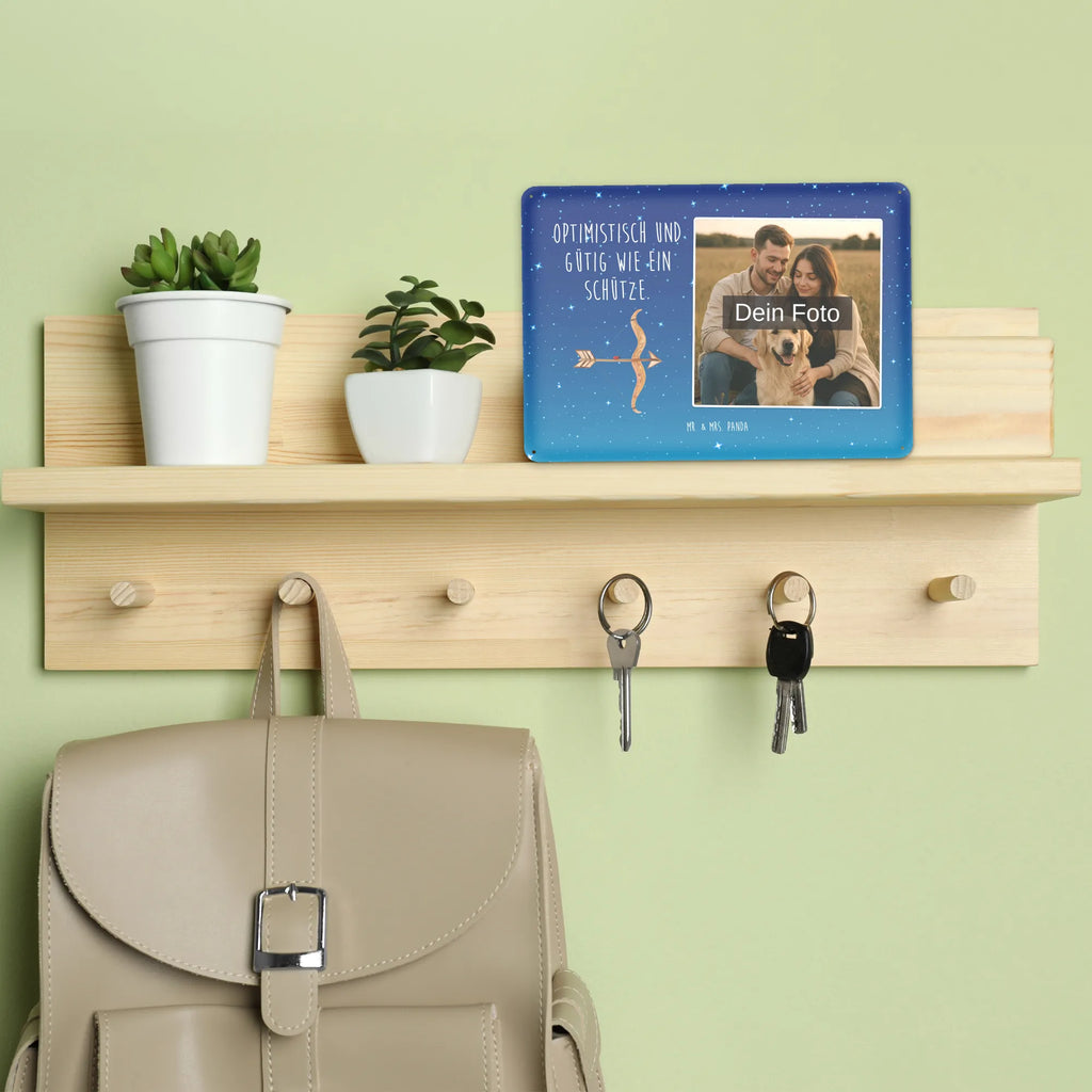 Personalisiertes Foto Blechschild Sternzeichen Schütze Türschild Mit Bild, Metallschild Mit Foto, Blechschild Für Garten Mit Foto, Blechschild Mit Bild Und Namen, Blechschild Für Freunde Mit Wunschfoto, Foto-Blechschild Für Zuhause, Personalisierbares Blechschild Mit Foto, Blechschild Zum Aufhängen Mit Foto, Blechschild Als Geschenk Mit Bild, Blechschild Mit Wunschfoto, Blechschild Mit Eigenem Bild, Design Blechschild Mit Bild, Nostalgieschild Mit Foto, Blechschild Wohnzimmer Mit Bild, Blechschild Mit Fotodruck, Blechschild Für Balkon Mit Wunschbild, Vintage Blechschild Mit Wunschfoto, Blechschild Für Frauen Mit Bild, Metallschild Mit Wunschfoto, Blechschild Mit Foto, Lustiges Blechschild Mit Foto, Retro Blechschild Mit Bild, Personalisierte Wanddeko Aus Metall Mit Foto, Blechschild Für Männer Mit Foto, Wandschild Mit Foto, Dekoschild Metall Mit Foto, Spruchschild Mit Foto, Blechschild Zum Hinstellen Mit Bild, Blechschild Küche Mit Foto, Blechschild Handgemacht Mit Foto, Tierkreiszeichen, Sternzeichen, Horoskop, Astrologie, Aszendent, Schütze Sternzeichen, Schütze, Geburtstag November, Schütze Geschenk, Geschenk Schützenfest, Geschenk November, Geschenk Dezember, Geburtstag Dezember