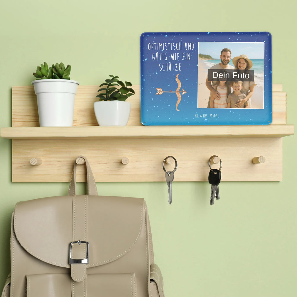 Personalisiertes Foto Blechschild Sternzeichen Schütze Türschild Mit Bild, Metallschild Mit Foto, Blechschild Für Garten Mit Foto, Blechschild Mit Bild Und Namen, Blechschild Für Freunde Mit Wunschfoto, Foto-Blechschild Für Zuhause, Personalisierbares Blechschild Mit Foto, Blechschild Zum Aufhängen Mit Foto, Blechschild Als Geschenk Mit Bild, Blechschild Mit Wunschfoto, Blechschild Mit Eigenem Bild, Design Blechschild Mit Bild, Nostalgieschild Mit Foto, Blechschild Wohnzimmer Mit Bild, Blechschild Mit Fotodruck, Blechschild Für Balkon Mit Wunschbild, Vintage Blechschild Mit Wunschfoto, Blechschild Für Frauen Mit Bild, Metallschild Mit Wunschfoto, Blechschild Mit Foto, Lustiges Blechschild Mit Foto, Retro Blechschild Mit Bild, Personalisierte Wanddeko Aus Metall Mit Foto, Blechschild Für Männer Mit Foto, Wandschild Mit Foto, Dekoschild Metall Mit Foto, Spruchschild Mit Foto, Blechschild Zum Hinstellen Mit Bild, Blechschild Küche Mit Foto, Blechschild Handgemacht Mit Foto, Tierkreiszeichen, Sternzeichen, Horoskop, Astrologie, Aszendent, Schütze Sternzeichen, Schütze, Geburtstag November, Schütze Geschenk, Geschenk Schützenfest, Geschenk November, Geschenk Dezember, Geburtstag Dezember