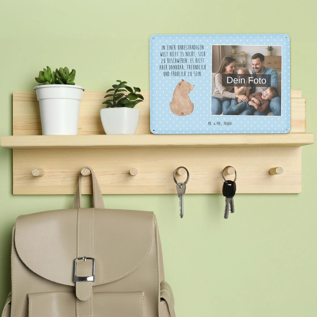 Spersonalizowany metalowy szyld ze zdjęciem niedźwiedź spojrzenie przez ramię Blechschild Für Frauen Mit Bild, Blechschild Für Freunde Mit Wunschfoto, Lustiges Blechschild Mit Foto, Blechschild Handgemacht Mit Foto, Blechschild Mit Bild Und Namen, Blechschild Mit Wunschfoto, Personalisierbares Blechschild Mit Foto, Nostalgieschild Mit Foto, Blechschild Mit Eigenem Bild, Blechschild Mit Fotodruck, Blechschild Zum Hinstellen Mit Bild, Metallschild Mit Foto, Blechschild Für Männer Mit Foto, Design Blechschild Mit Bild, Blechschild Mit Foto, Wandschild Mit Foto, Personalisierte Wanddeko Aus Metall Mit Foto, Foto-Blechschild Für Zuhause, Spruchschild Mit Foto, Retro Blechschild Mit Bild, Blechschild Für Garten Mit Foto, Türschild Mit Bild, Dekoschild Metall Mit Foto, Vintage Blechschild Mit Wunschfoto, Blechschild Zum Aufhängen Mit Foto, Blechschild Wohnzimmer Mit Bild, Blechschild Küche Mit Foto, Blechschild Für Balkon Mit Wunschbild, Blechschild Als Geschenk Mit Bild, Metallschild Mit Wunschfoto, Bär, Teddy, Teddybär, Weisheit, Bärenliebe, Weltansicht, Motivation, Bären, Selbstachtung