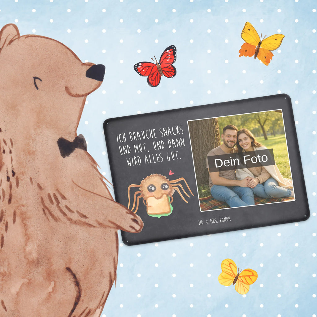 Personalisiertes Foto Blechschild Spinne Agathe Sandwich Personalisierte Wanddeko Aus Metall Mit Foto, Blechschild Küche Mit Foto, Blechschild Wohnzimmer Mit Bild, Lustiges Blechschild Mit Foto, Dekoschild Metall Mit Foto, Personalisierbares Blechschild Mit Foto, Türschild Mit Bild, Blechschild Mit Bild Und Namen, Metallschild Mit Wunschfoto, Vintage Blechschild Mit Wunschfoto, Blechschild Zum Aufhängen Mit Foto, Blechschild Als Geschenk Mit Bild, Blechschild Mit Fotodruck, Blechschild Für Männer Mit Foto, Design Blechschild Mit Bild, Wandschild Mit Foto, Blechschild Für Frauen Mit Bild, Blechschild Mit Wunschfoto, Blechschild Für Freunde Mit Wunschfoto, Nostalgieschild Mit Foto, Blechschild Handgemacht Mit Foto, Blechschild Mit Eigenem Bild, Retro Blechschild Mit Bild, Spruchschild Mit Foto, Blechschild Für Balkon Mit Wunschbild, Metallschild Mit Foto, Blechschild Mit Foto, Blechschild Für Garten Mit Foto, Blechschild Zum Hinstellen Mit Bild, Foto-Blechschild Für Zuhause, Spinne Agathe, Spinne, Agathe, Videos, Merchandise, Hungrig, Mut, Lebensfreude, Glück, Alles wird gut, Verfressen, Hunger