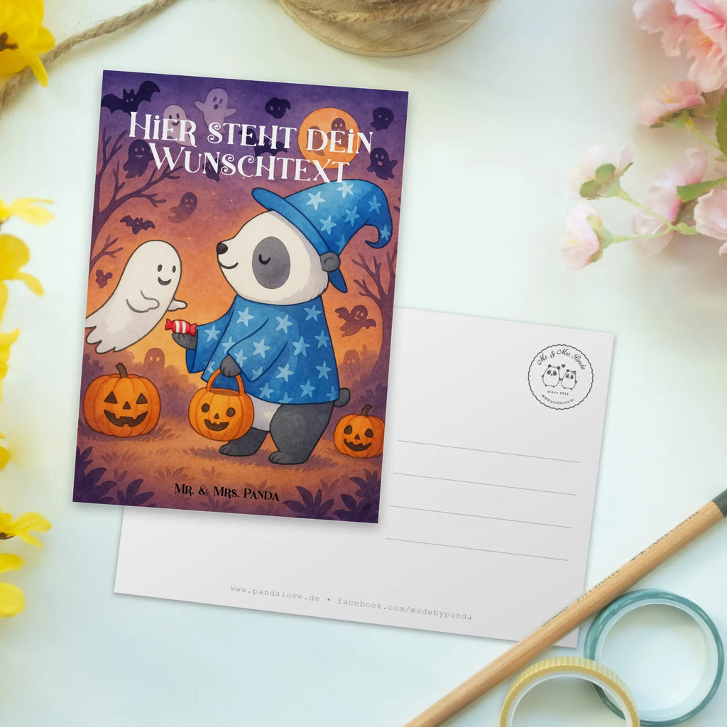 Personalisierte Postkarte Panda Zauberer Design Karte mit Namen, Einladung mit Wunschtext, Grußkarte mit Wunschtext, Ansichtskarte mit Wunschtext, Geschenkkarte mit Namen, Grußkarte mit Namen, Geschenkkarte mit Wunschtext, Einladung mit Namen, Postkarte mit Namen, Postkarte personalisierbar, Postkarte bedrucken, Postkarte mit Wunschtext, Ansichtskarte mit Namen, Karte mit Wunschtext, Halloween, Deko, Martinssingen, Dekoration, Geschenke, Schenken, Trick or Treat, Süßes sonst gibt's saures, Gespenst, Halloween Deko, Panda, Zauberer