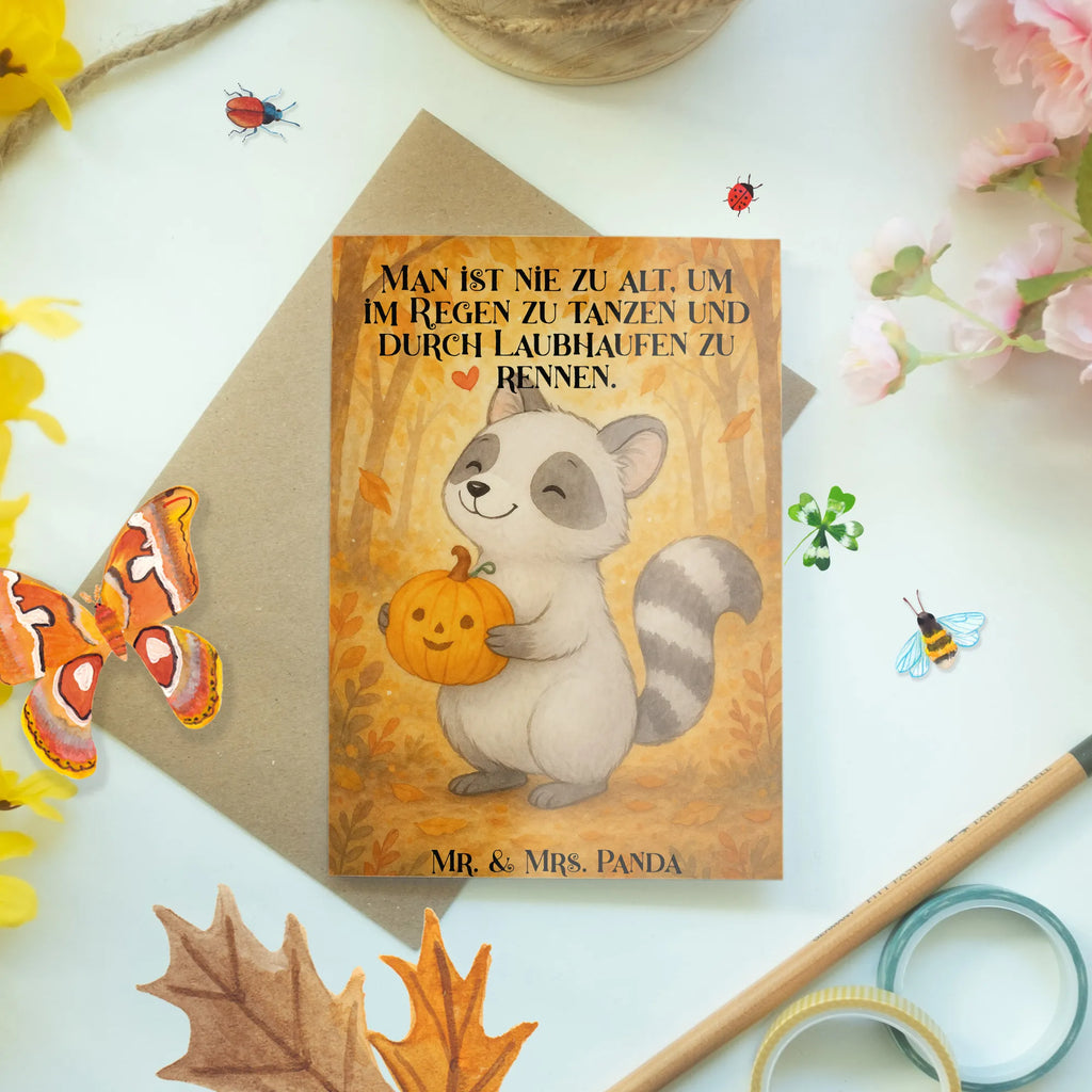 Grußkarte Waschbär Kürbis Design Grußkarte, Hochzeitskarte, Einladungskarte, Ansichtskarten, Karte, Geburtstagskarte, Glückwunschkarte, Klappkarte, Halloween, Deko, Martinssingen, Dekoration, Geschenke, Schenken, Kürbis, Waschbär, Süßes sonst gibt's saures, Trick or Treat, Halloween Deko