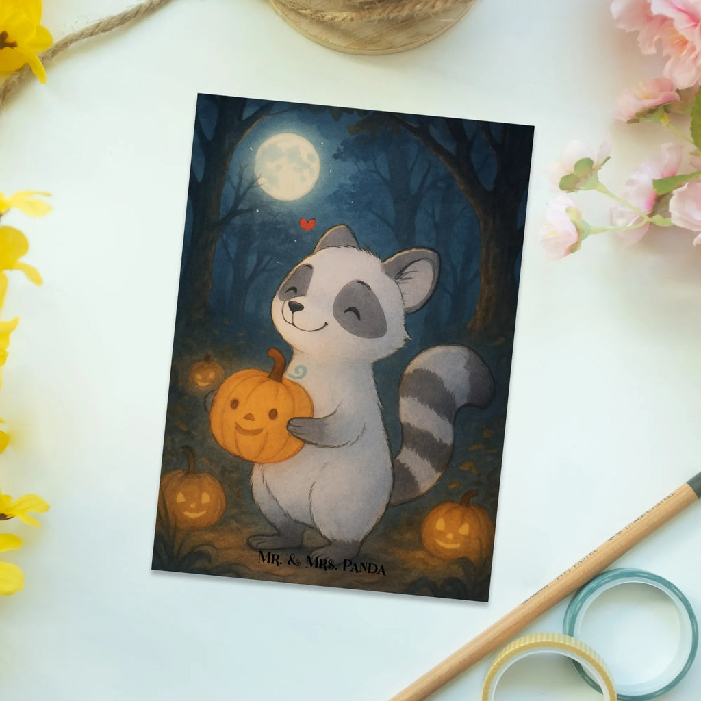 Postkarte Waschbär Kürbis Design Einladung Geburtstag, Einladungskarte, Einladungskarten Geburtstag, Ansichtskarten, Postkarte, Geburtstagskarte, Karte, Grußkarte, Dankeskarte, Einladung, Geschenkkarte, Ansichtskarte, Halloween, Deko, Martinssingen, Dekoration, Geschenke, Schenken, Süßes sonst gibt's saures, Waschbär, Halloween Deko, Kürbis, Trick or Treat