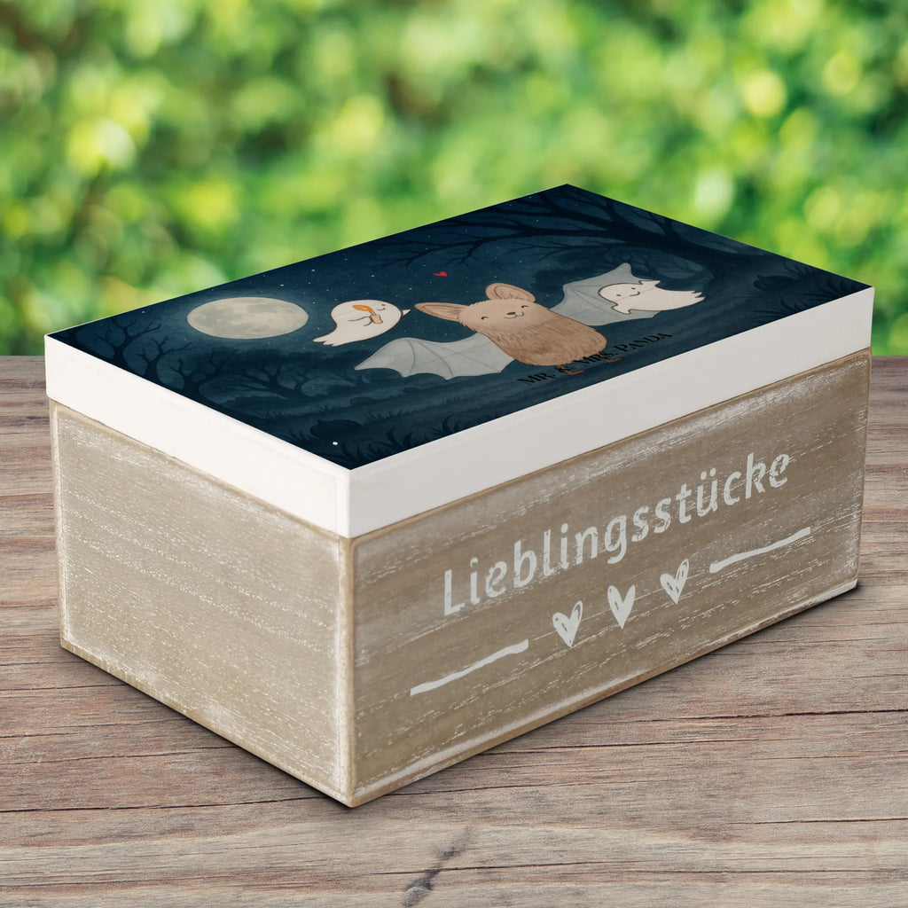 Holzkiste Fledermaus Gespenster Design Schatzkiste, Geschenkdose, Erinnerungsbox, Dekokiste, Erinnerungskiste, Truhe, Aufbewahrungsbox, Holzkiste, XXL, Kiste, Schatulle, Geschenkbox, Halloween, Deko, Martinssingen, Dekoration, Geschenke, Schenken, Fledermaus, Süßes sonst gibt's saures, Halloween Deko, Trick or Treat, Gespenster