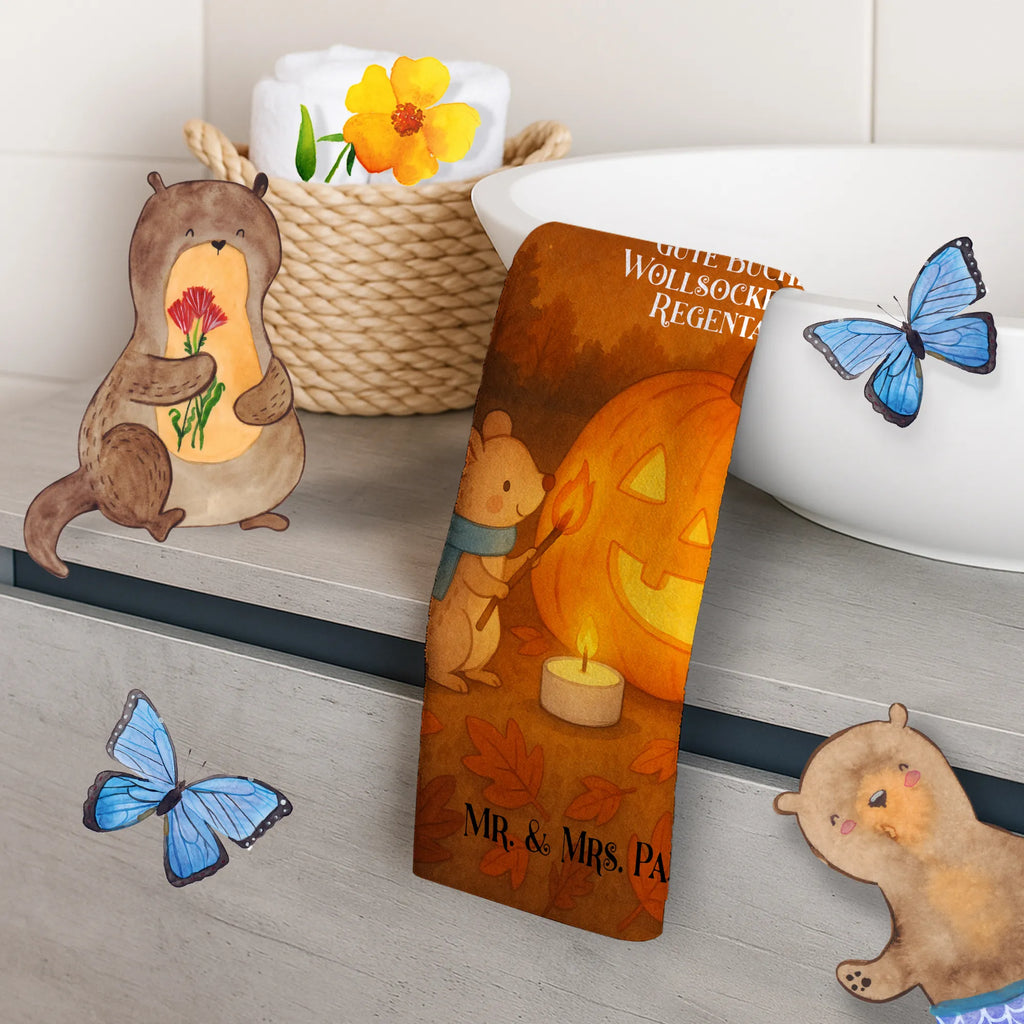 Gästehandtuch Kürbis Maus Design Kleines Handtuch, Handtuch Klein, Gästehandtuch Schwarz, Gästehandtuch Set, Waschhandtuch, Gästehandtuch Weiß, Gästehandtuch Grau, Handtuch Gästeformat, Gästehandtuch Mit Muster, Gästehandtuch Weich, Gästehandtuch Bio Baumwolle, Handtuch Für Gäste-WC, Gästehandtuch Für Hotels, Gästehandtuch Strapazierfähig, Gäste-Tuch, Gästehandtuch Ökologisch, Gästehandtuch Bad, Gästehandtuch Baumwolle, Gästehandtuch Klassisch, Handtuch Gästezimmer, Handtuch Für Toilette, Handtuch Für Gäste, Gästehandtuch Waschbar, Gästehandtuch Modern, Gästehandtuch Mit Bordüre, Gästehandtuch, Gästehandtuch Pflegeleicht, Gästehandtuch Saugfähig, Gästehandtuch Nachhaltig, Gästehandtuch Hochwertig, Gästehandtuch Beige, Gästehandtuch Schnell Trocknend, Gästehandtuch Bunt, Gästehandtücher, Gästehandtuch 30x50, Gästehandtuch Badezimmer, Halloween, Deko, Martinssingen, Dekoration, Geschenke, Schenken, Maus, Kerzen, Kürbis, Süßes sonst gibt's saures, Trick or Treat, Halloween Deko