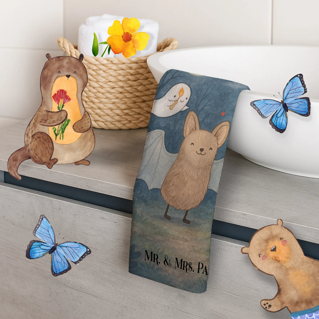Gästehandtuch Fledermaus Gespenster Design Handtuch Für Gäste, Handtuch Gästeformat, Gästehandtuch Weiß, Kleines Handtuch, Gästehandtuch Mit Muster, Gäste-Tuch, Gästehandtuch Hochwertig, Handtuch Gästezimmer, Gästehandtuch Strapazierfähig, Gästehandtuch Modern, Gästehandtuch Baumwolle, Gästehandtuch Für Hotels, Gästehandtuch Schnell Trocknend, Gästehandtuch 30x50, Gästehandtuch Pflegeleicht, Gästehandtuch Bad, Gästehandtuch, Gästehandtuch Nachhaltig, Gästehandtuch Mit Bordüre, Gästehandtuch Grau, Gästehandtücher, Handtuch Klein, Gästehandtuch Bio Baumwolle, Gästehandtuch Waschbar, Gästehandtuch Schwarz, Handtuch Für Toilette, Handtuch Für Gäste-WC, Gästehandtuch Klassisch, Gästehandtuch Beige, Gästehandtuch Ökologisch, Waschhandtuch, Gästehandtuch Badezimmer, Gästehandtuch Weich, Gästehandtuch Bunt, Gästehandtuch Set, Gästehandtuch Saugfähig, Halloween, Deko, Martinssingen, Dekoration, Geschenke, Schenken, Süßes sonst gibt's saures, Gespenster, Fledermaus, Halloween Deko, Trick or Treat