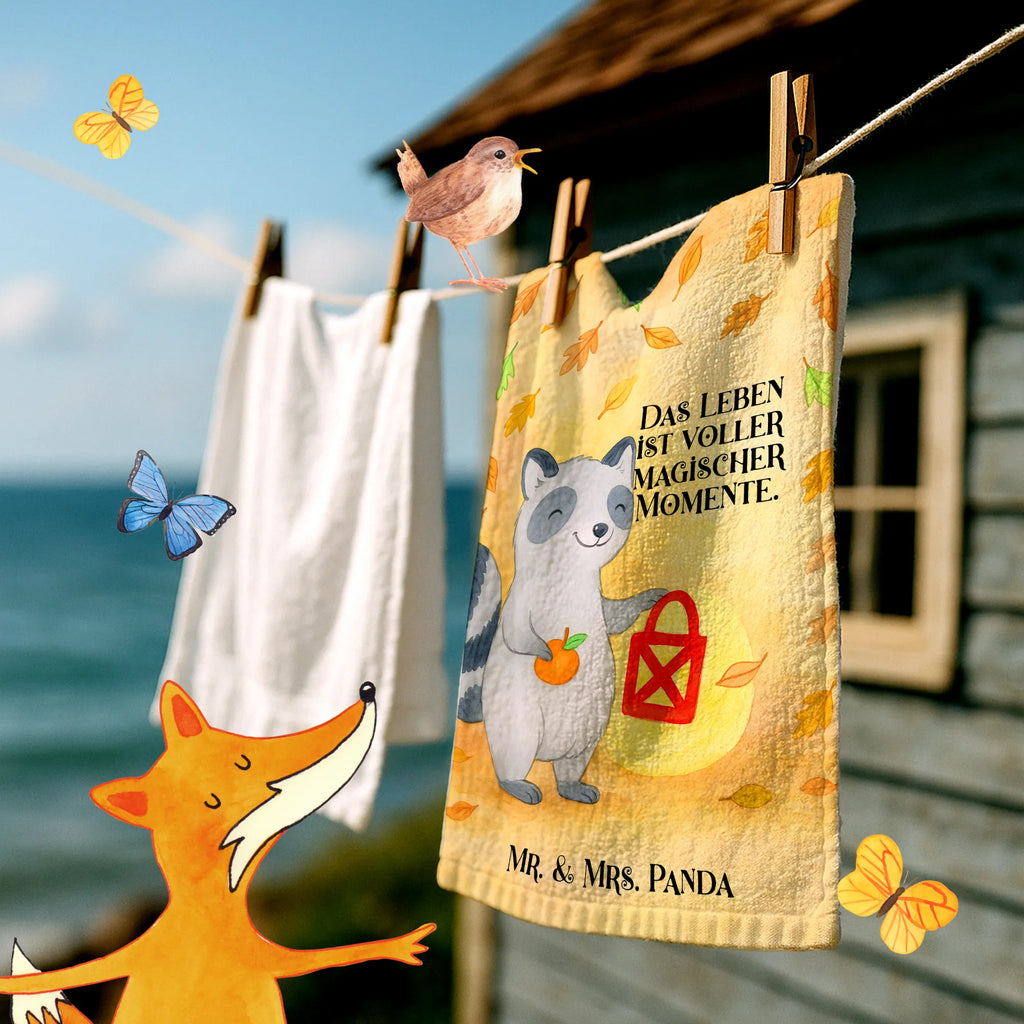 Ręcznik dla gości szop pracz latarnia Design Gästehandtuch, Gästehandtücher, Handtuch Für Gäste, Gäste-Tuch, Kleines Handtuch, Handtuch Klein, Waschhandtuch, Handtuch Für Gäste-WC, Handtuch Für Toilette, Gästehandtuch Bad, Gästehandtuch Badezimmer, Handtuch Gästezimmer, Gästehandtuch Für Hotels, Gästehandtuch 30x50, Gästehandtuch Set, Gästehandtuch Baumwolle, Gästehandtuch Bio Baumwolle, Gästehandtuch Saugfähig, Gästehandtuch Weich, Gästehandtuch Hochwertig, Gästehandtuch Pflegeleicht, Gästehandtuch Waschbar, Gästehandtuch Strapazierfähig, Gästehandtuch Schnell Trocknend, Gästehandtuch Weiß, Gästehandtuch Beige, Gästehandtuch Grau, Gästehandtuch Schwarz, Gästehandtuch Bunt, Gästehandtuch Mit Muster, Gästehandtuch Mit Bordüre, Gästehandtuch Modern, Gästehandtuch Klassisch, Handtuch Gästeformat, Gästehandtuch Nachhaltig, Gästehandtuch Ökologisch, Halloween, Deko, Martinssingen, Dekoration, Geschenke, Schenken, Halloween Deko, Trick or Treat, Süßes sonst gibt's saures, Waschbär, Laterne, Herbst