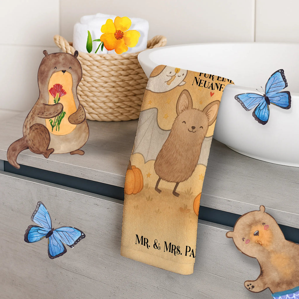 Gästehandtuch Fledermaus Gespenster Design Handtuch Für Gäste, Handtuch Gästeformat, Gästehandtuch Weiß, Kleines Handtuch, Gästehandtuch Mit Muster, Gäste-Tuch, Gästehandtuch Hochwertig, Handtuch Gästezimmer, Gästehandtuch Strapazierfähig, Gästehandtuch Modern, Gästehandtuch Baumwolle, Gästehandtuch Für Hotels, Gästehandtuch Schnell Trocknend, Gästehandtuch 30x50, Gästehandtuch Pflegeleicht, Gästehandtuch Bad, Gästehandtuch, Gästehandtuch Nachhaltig, Gästehandtuch Mit Bordüre, Gästehandtuch Grau, Gästehandtücher, Handtuch Klein, Gästehandtuch Bio Baumwolle, Gästehandtuch Waschbar, Gästehandtuch Schwarz, Handtuch Für Toilette, Handtuch Für Gäste-WC, Gästehandtuch Klassisch, Gästehandtuch Beige, Gästehandtuch Ökologisch, Waschhandtuch, Gästehandtuch Badezimmer, Gästehandtuch Weich, Gästehandtuch Bunt, Gästehandtuch Set, Gästehandtuch Saugfähig, Halloween, Deko, Martinssingen, Dekoration, Geschenke, Schenken, Süßes sonst gibt's saures, Gespenster, Fledermaus, Halloween Deko, Trick or Treat