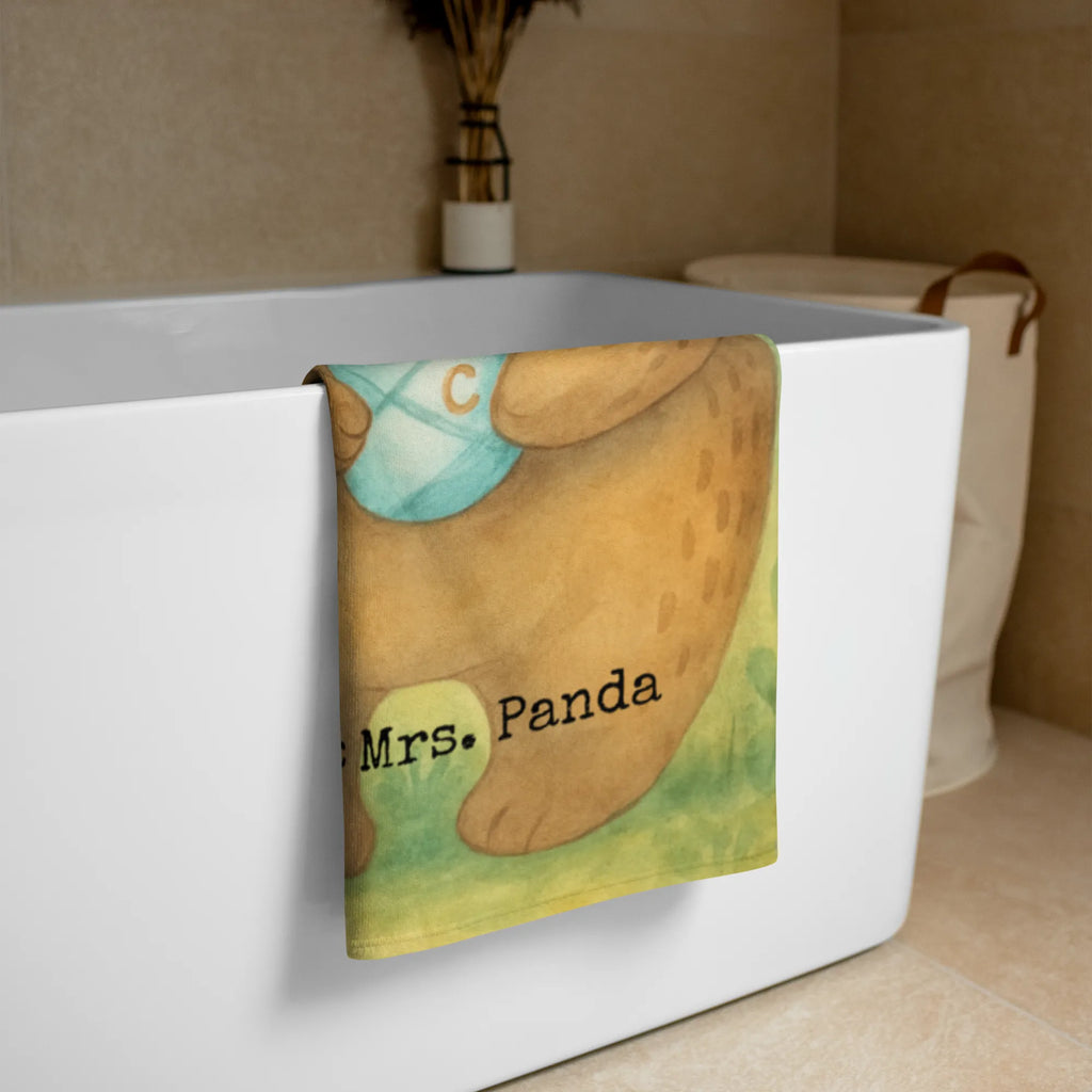 XL Badehandtuch Bär Baby Design XL Handtuch, Großes Handtuch, Extra Großes Handtuch, Handtuch Übergröße, Badehandtuch XL, Duschtuch XL, Saunatuch XL, Badetuch Extra Groß, Weiches XL Handtuch, Saugfähiges Großes Handtuch, Flauschiges Handtuch XL, Handtuch Für Erwachsene XL, Handtuch Für Große Personen, Großes Handtuch Für Badezimmer, Handtuch Für Dusche XL, Handtuch Für Sauna Groß, Handtuch Für Strand XL, Handtuch Für Wellness, Handtuch Groß Für Sport, Handtuch XL Für Männer, Handtuch XL Für Frauen, Handtuch XL Für Kinder, Handtuch XL Aus Baumwolle, XL Handtuch Aus Bio Baumwolle, Mikrofaser Handtuch XL, Nachhaltiges Handtuch XL, Umweltfreundliches Handtuch Groß, Waschbares Handtuch XL, Pflegeleichtes Handtuch Groß, Strapazierfähiges XL Handtuch, XL Handtuch Mit Muster, Großes Handtuch Unifarben, XL Handtuch Weiß, XL Handtuch Grau, XL Handtuch Bunt, Handtuch XL Modern, Handtuch XL Klassisch, Design Handtuch XL, Handtuch XL Geschenkidee, Bär, Teddy, Teddybär, Eltern, Mutter, Baby, Taufe, Geburt, Nichte, Neffe, Enkel, Enkelin, Täufling, Geburtstag, Glückwunsch