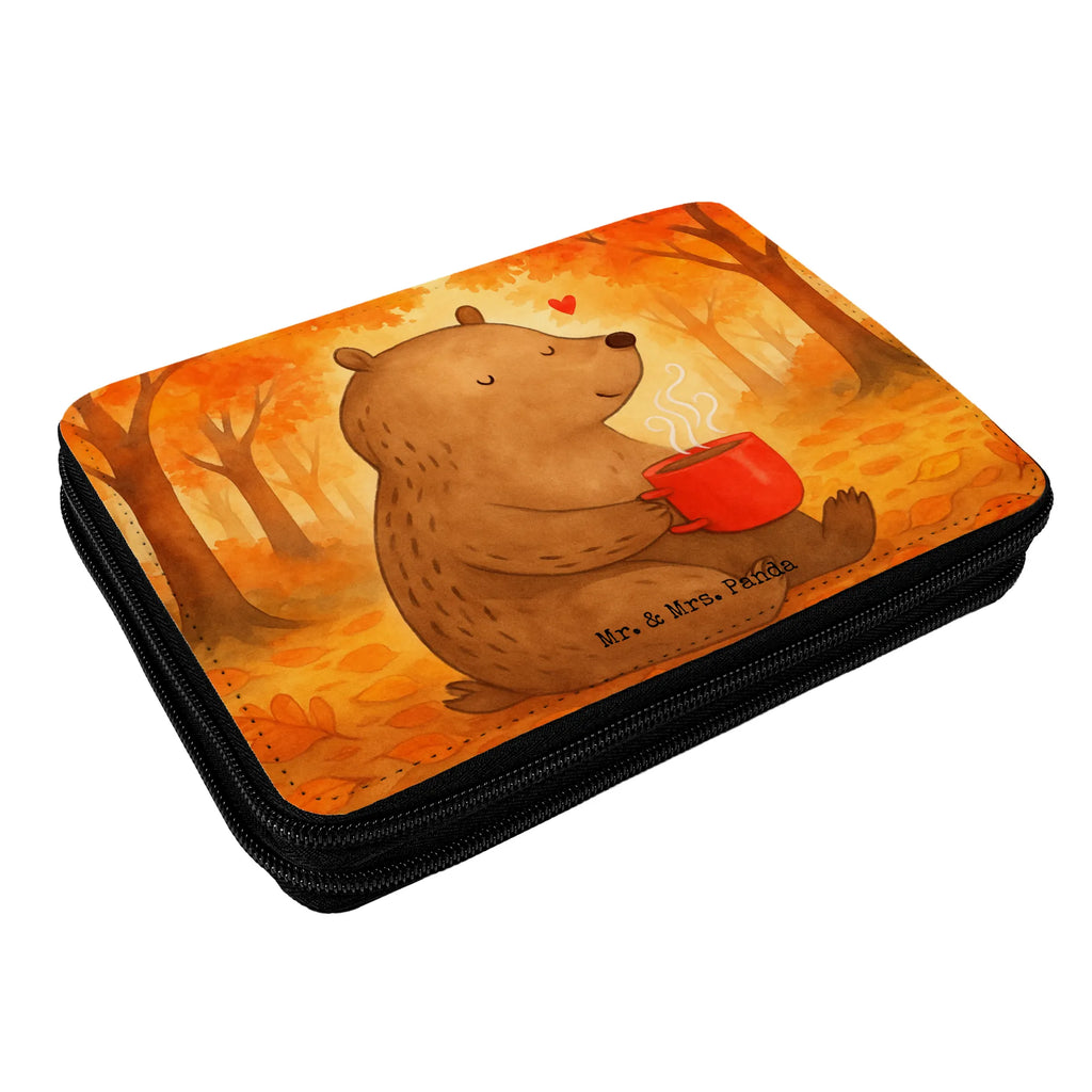 Federmappe Bär Morgenkaffee Design Büro Stifte Etui, Motiv, Grundschule, Einschulung, Kinder Federmappe, Schülerin, Stifterolle, Bestückte Federmappe, Schüler, Stiftetasche, Federmappe, Stifte Etui, Kind, Federmäppchen, Schule, Geschenk, Federmäppchen bedruckt, Federmappe Einschulung, Liebe, Partner, Freund, Freundin, Ehemann, Ehefrau, Heiraten, Verlobung, Heiratsantrag, Liebesgeschenk, Jahrestag, Hocheitstag, Geschenk für Freundin, Geschenk für Partner, Hochzeitstag, Valentinstag, für Männer, Liebesbeweis, Mitbringsel, Geschenk für Frauen, für Ehemann
