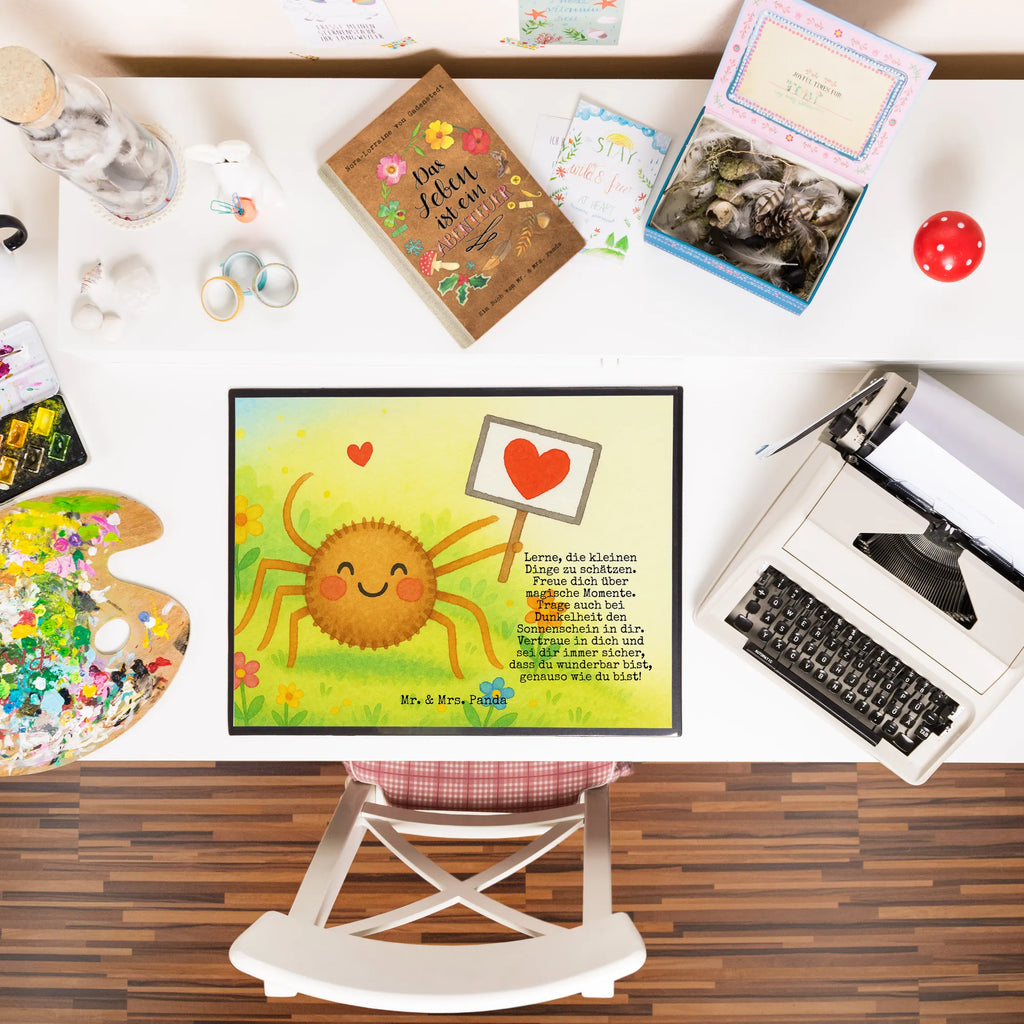 Schreibtischunterlage Spinne Agathe Motivation Design Schreibunterlage, Schreibtischauflage, Bürobedarf, Büroartikel, Schreibwaren, Schreibtisch Unterlagen, Schreibtischunterlage Groß, Spinne Agathe, Spinne, Agathe, Videos, Merchandise, Motivation, Glück, Liebe, Vertrauen, Dankeschön