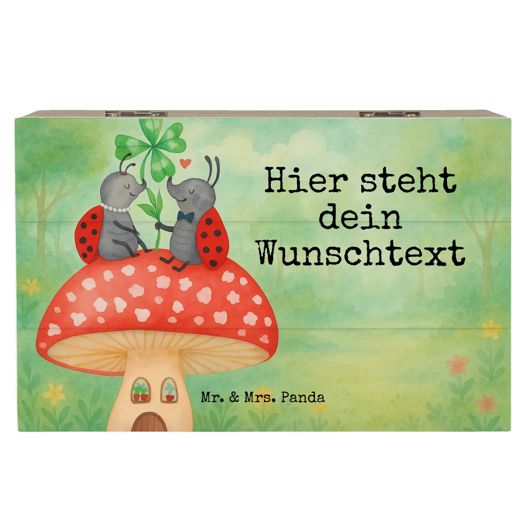 Personalisierte Holzkiste Marienkäfer Fliegenpilz Design Schatulle Personalisiert, Dekokiste Personalisiert, Kiste mit Namen, Erinnerungskiste Personalisiert, Aufbewahrungsbox Personalisiert, Dekokiste mit Namen, Schatulle mit Namen, Aufbewahrungsbox mit Namen, Erinnerungsbox Personalisiert, Truhe Personalisiert, GEschenkdose personalisiert, Holzkiste Personalisiert, Schatzkiste Personalisiert, Holzkiste mit Namen, Geschenkbox personalisiert, Erinnerungskiste, Schatzkiste mit Namen, Truhe mit Namen, mit Namen, Kiste Personalisiert, Erinnerungsbox mit Namen, Tiermotive, Gute Laune, lustige Sprüche, Tiere, Fliegenpilz, Marienkäfer, Haus, Fleigenpilzhaus, zuhause, Wohnung