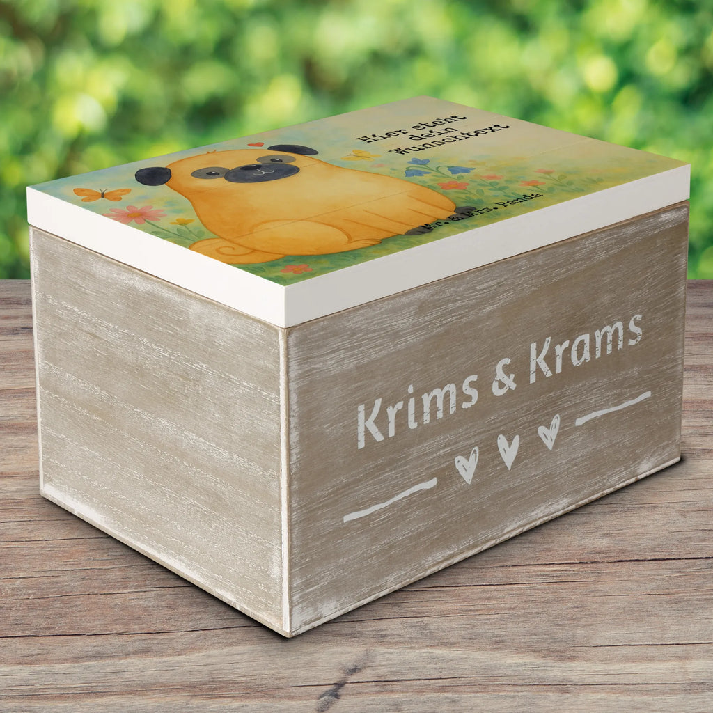 Personalisierte Holzkiste Mops Design Schatzkiste Personalisiert, GEschenkdose personalisiert, Erinnerungsbox mit Namen, Kiste Personalisiert, Schatzkiste mit Namen, Dekokiste Personalisiert, Truhe Personalisiert, Aufbewahrungsbox mit Namen, Erinnerungskiste, Holzkiste Personalisiert, Erinnerungskiste Personalisiert, Kiste mit Namen, mit Namen, Schatulle Personalisiert, Geschenkbox personalisiert, Truhe mit Namen, Holzkiste mit Namen, Schatulle mit Namen, Dekokiste mit Namen, Erinnerungsbox Personalisiert, Aufbewahrungsbox Personalisiert, Hund, Hundemotiv, Haustier, Hunderasse, Tierliebhaber, Hundebesitzer, Sprüche, Liebe, Mops, Hundeliebe