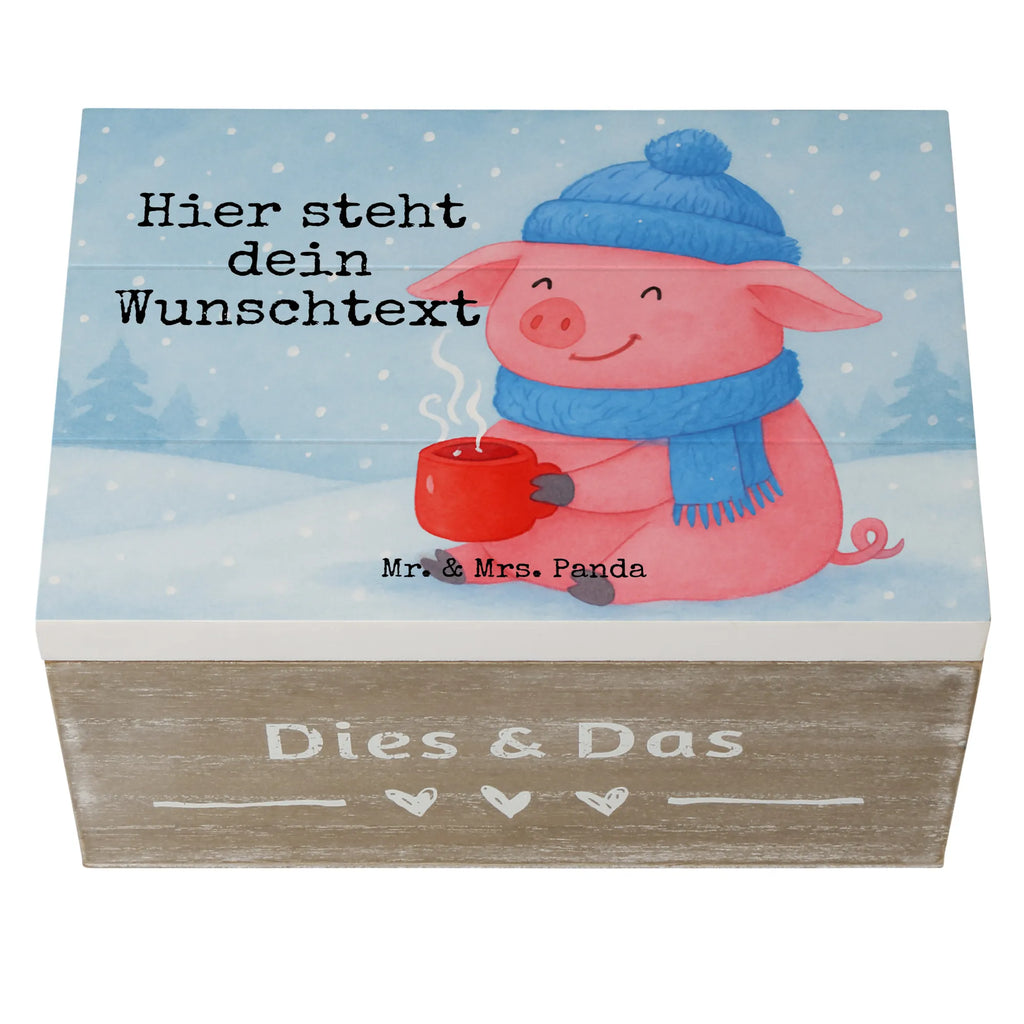 Personalisierte Holzkiste Schweinchen Glühwein Design Erinnerungsbox Personalisiert, Dekokiste Personalisiert, mit Namen, Erinnerungskiste Personalisiert, Dekokiste mit Namen, Schatzkiste mit Namen, GEschenkdose personalisiert, Aufbewahrungsbox Personalisiert, Schatulle Personalisiert, Holzkiste Personalisiert, Aufbewahrungsbox mit Namen, Holzkiste mit Namen, Truhe mit Namen, Schatulle mit Namen, Schatzkiste Personalisiert, Erinnerungskiste, Truhe Personalisiert, Kiste mit Namen, Kiste Personalisiert, Erinnerungsbox mit Namen, Geschenkbox personalisiert, Winter, Weihnachten, Weihnachtsdeko, Nikolaus, Advent, Heiligabend, Wintermotiv, Weihnachtsmarkt, Betrunken, Glühwein, Spruch