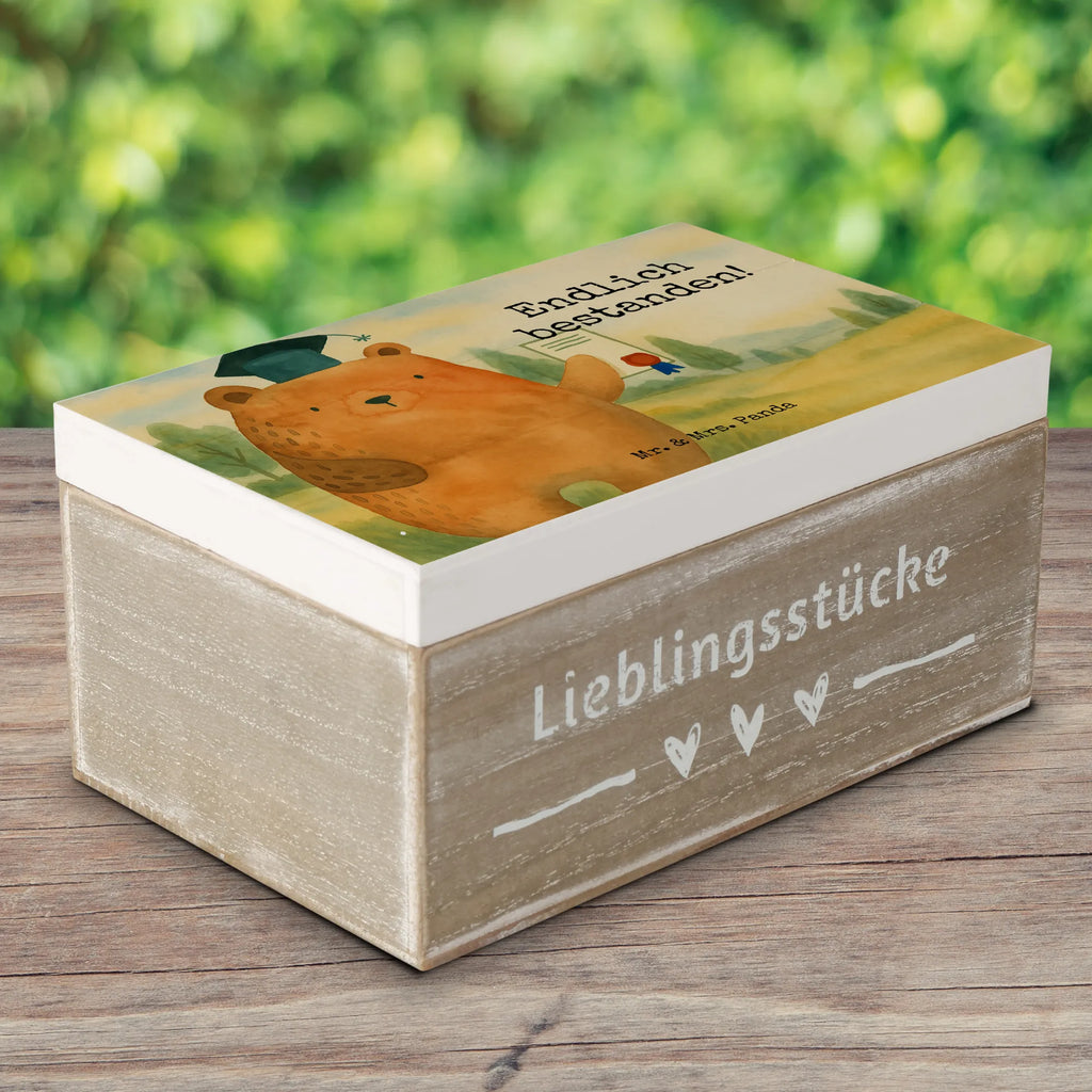 Holzkiste Bär Prüfung Design Holzkiste, Kiste, Schatzkiste, Truhe, Schatulle, XXL, Erinnerungsbox, Erinnerungskiste, Dekokiste, Aufbewahrungsbox, Geschenkbox, Geschenkdose, Bär, Teddy, Teddybär, Abitur, Prüfungen, Prüfung bestanden, Abschluss, Zeugnis, Abschlusszeugnis