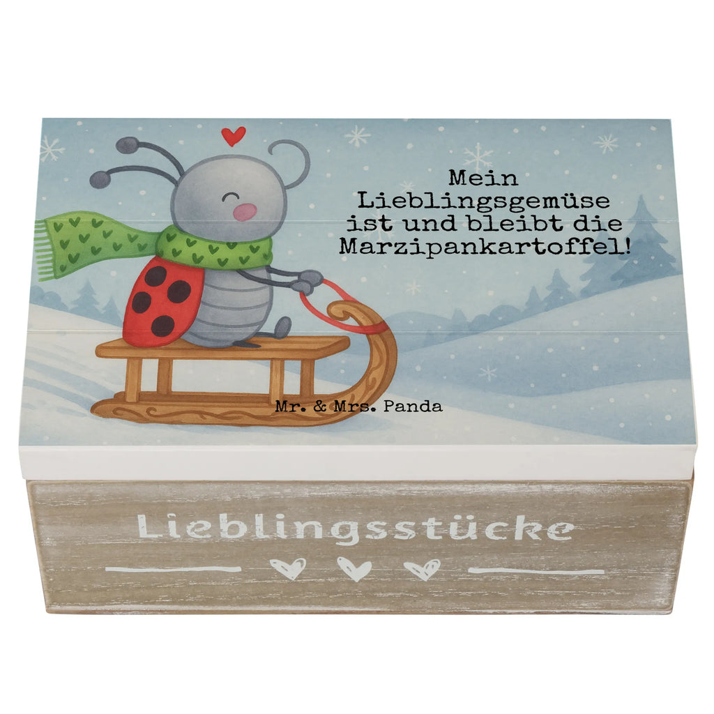 Holzkiste Smörle Rodeln Design Schatzkiste, Erinnerungsbox, Schatulle, Geschenkdose, Holzkiste, Aufbewahrungsbox, XXL, Geschenkbox, Dekokiste, Truhe, Kiste, Erinnerungskiste, Winter, Weihnachten, Weihnachtsdeko, Nikolaus, Advent, Heiligabend, Wintermotiv, Marzipan, Schlittenfahren, Smörle