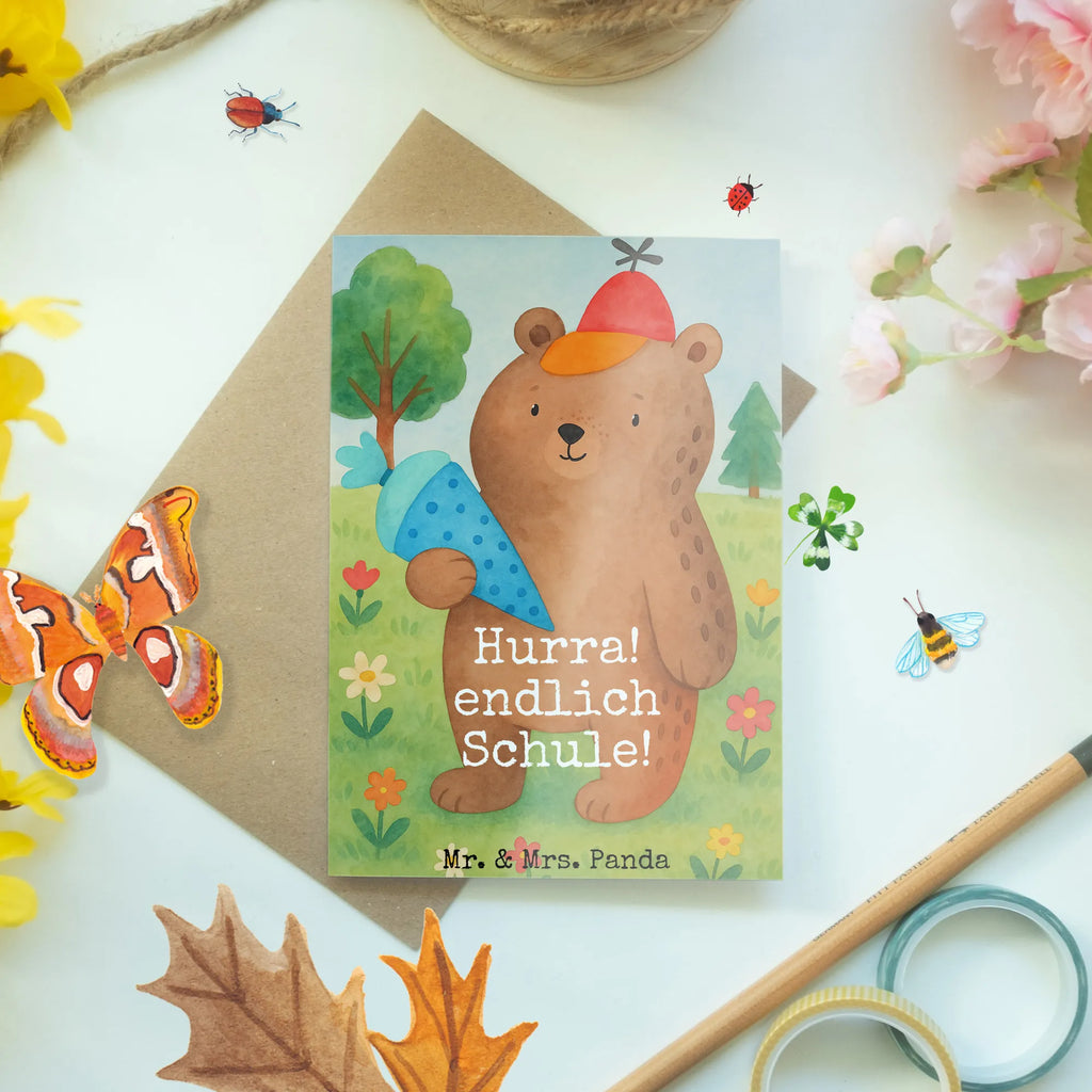 Greetings card bear School cone Design Grußkarte, Klappkarte, Einladungskarte, Glückwunschkarte, Hochzeitskarte, Geburtstagskarte, Karte, Ansichtskarten, Bär, Teddy, Teddybär, Bär Motiv, Schultüte, Erster Schultag Geschenk, Einschulung Geschenk, Schule Geschenk, Grundschule, Schulanfang, Schulbeginn