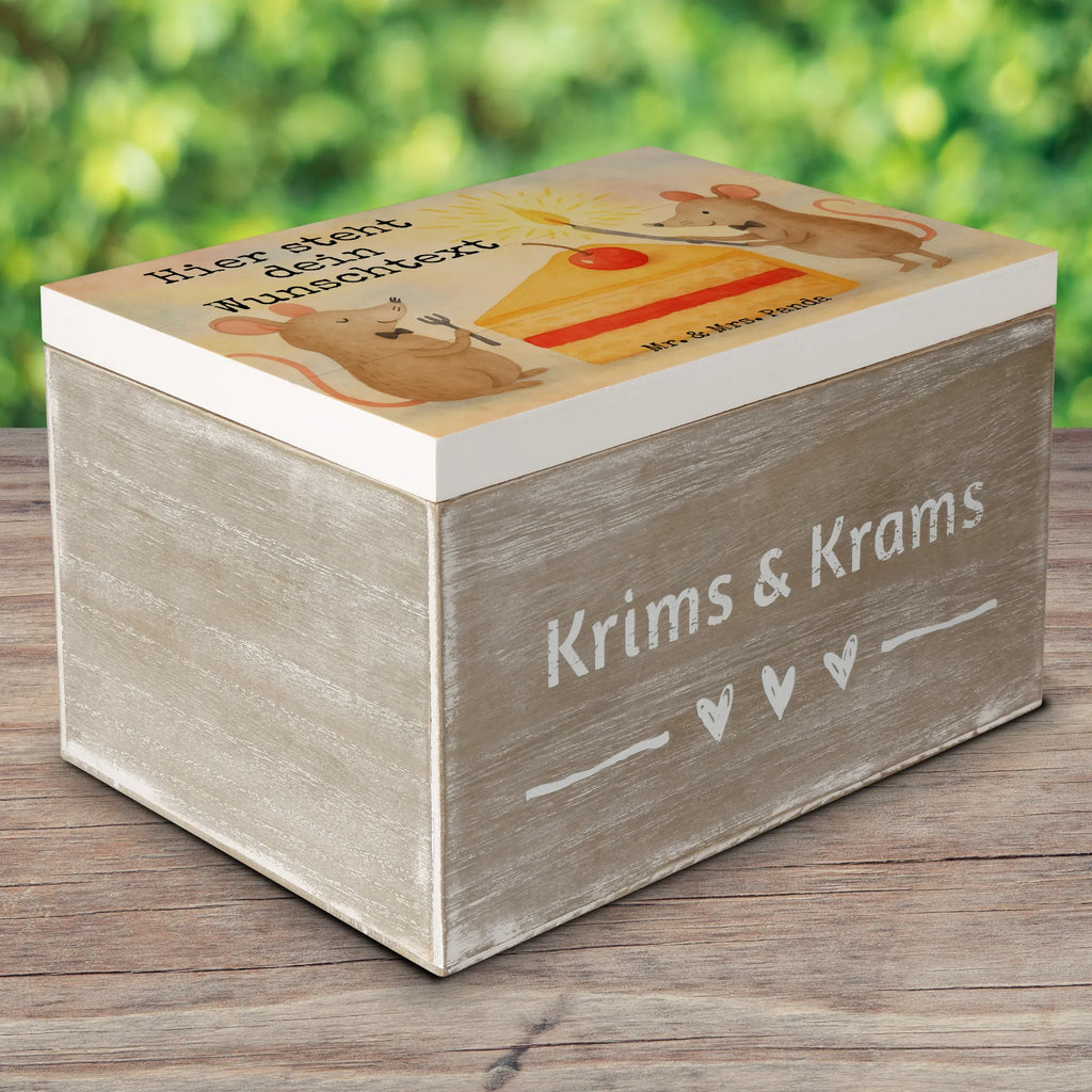Personalisierte Holzkiste Mäuse Kuchen Design Erinnerungsbox mit Namen, Schatzkiste Personalisiert, Kiste Personalisiert, Truhe mit Namen, Schatulle mit Namen, Aufbewahrungsbox Personalisiert, Dekokiste mit Namen, Kiste mit Namen, Truhe Personalisiert, GEschenkdose personalisiert, Dekokiste Personalisiert, mit Namen, Erinnerungsbox Personalisiert, Erinnerungskiste Personalisiert, Aufbewahrungsbox mit Namen, Geschenkbox personalisiert, Holzkiste mit Namen, Holzkiste Personalisiert, Schatulle Personalisiert, Schatzkiste mit Namen, Erinnerungskiste, Geburtstag, Geburtstagsgeschenk, Geschenk, Kuchen, Party, Leben, Glück, Mäuse, Maus