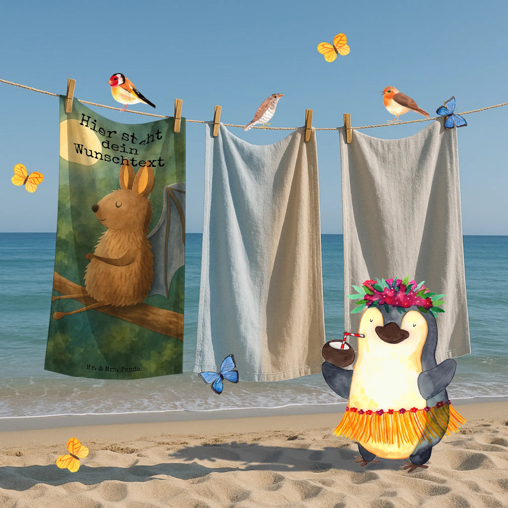 Personalisiertes Badehandtuch Fledermaus Sitzen Design Saunatuch mit Namen, Duschtuch mit Namen, Personalisiertes Badetuch, Kinder Handtuch mit Namen, Strandtuch mit Namen, Personalisiertes Handtuch, Badetuch mit Namen, Tiermotive, Gute Laune, lustige Sprüche, Tiere, Fledermaus, entspannen, Motivation, Fledermäuse