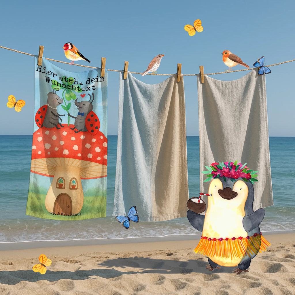 Personalisiertes Badehandtuch Marienkäfer Fliegenpilz Design Kinder Handtuch mit Namen, Personalisiertes Badetuch, Strandtuch mit Namen, Saunatuch mit Namen, Badetuch mit Namen, Duschtuch mit Namen, Personalisiertes Handtuch, Tiermotive, Gute Laune, lustige Sprüche, Tiere, Fliegenpilz, Wohnung, zuhause, Fleigenpilzhaus, Haus, Marienkäfer