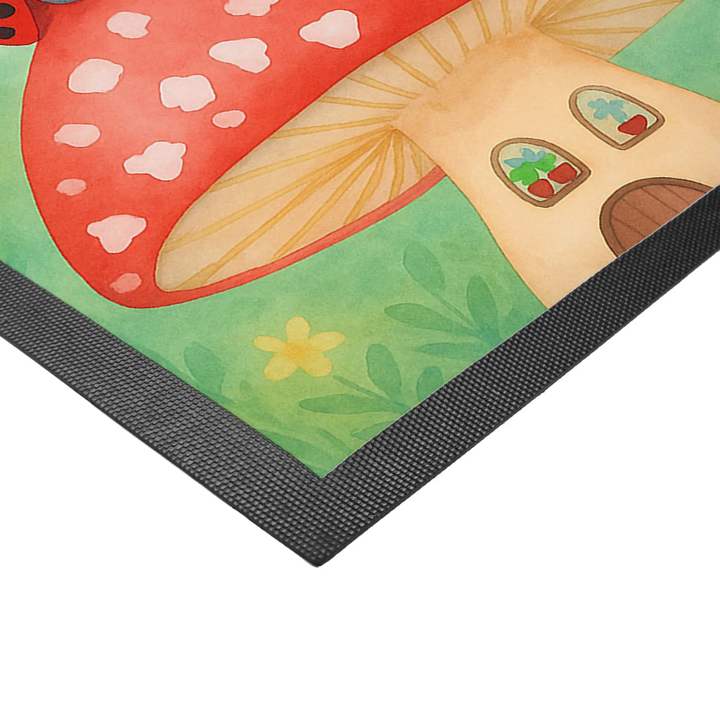 Personalisierte Fußmatte Marienkäfer Fliegenpilz Design Türvorleger personalisiert, Fußmatte bedrucken, Namensfussmatte, Haustürmatte personalisiert, Personalisierte Fußmatte, Bedrucken, Wunschnamen, Personalisiert, Fußmatte mit Namen, Personalisieruung, Türvorleger mit Namen, Tiermotive, Gute Laune, lustige Sprüche, Tiere, Fliegenpilz, Fleigenpilzhaus, Marienkäfer, Haus, Wohnung, zuhause