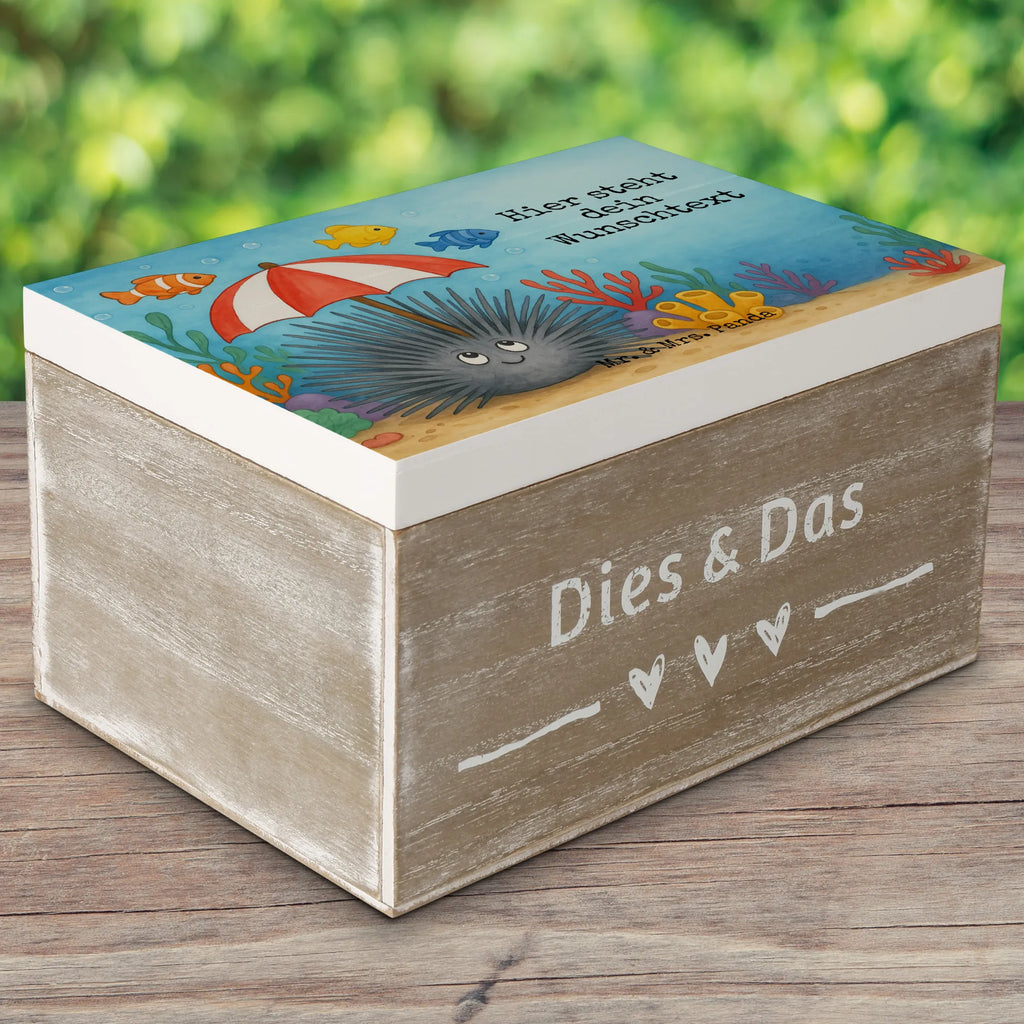 Personalisierte Holzkiste Seeigel Design Erinnerungsbox Personalisiert, Schatulle mit Namen, Truhe Personalisiert, Kiste Personalisiert, Schatzkiste mit Namen, Geschenkbox personalisiert, GEschenkdose personalisiert, Aufbewahrungsbox mit Namen, Truhe mit Namen, Dekokiste Personalisiert, Erinnerungsbox mit Namen, Erinnerungskiste Personalisiert, Holzkiste mit Namen, Dekokiste mit Namen, Erinnerungskiste, Aufbewahrungsbox Personalisiert, Kiste mit Namen, Holzkiste Personalisiert, mit Namen, Schatulle Personalisiert, Schatzkiste Personalisiert, Meerestiere, Meer, Urlaub, Leben, Selbstliebe, Seeigel, Selbstakzeptanz, Achtsamkeit, Lebe, Hier und Jetzt